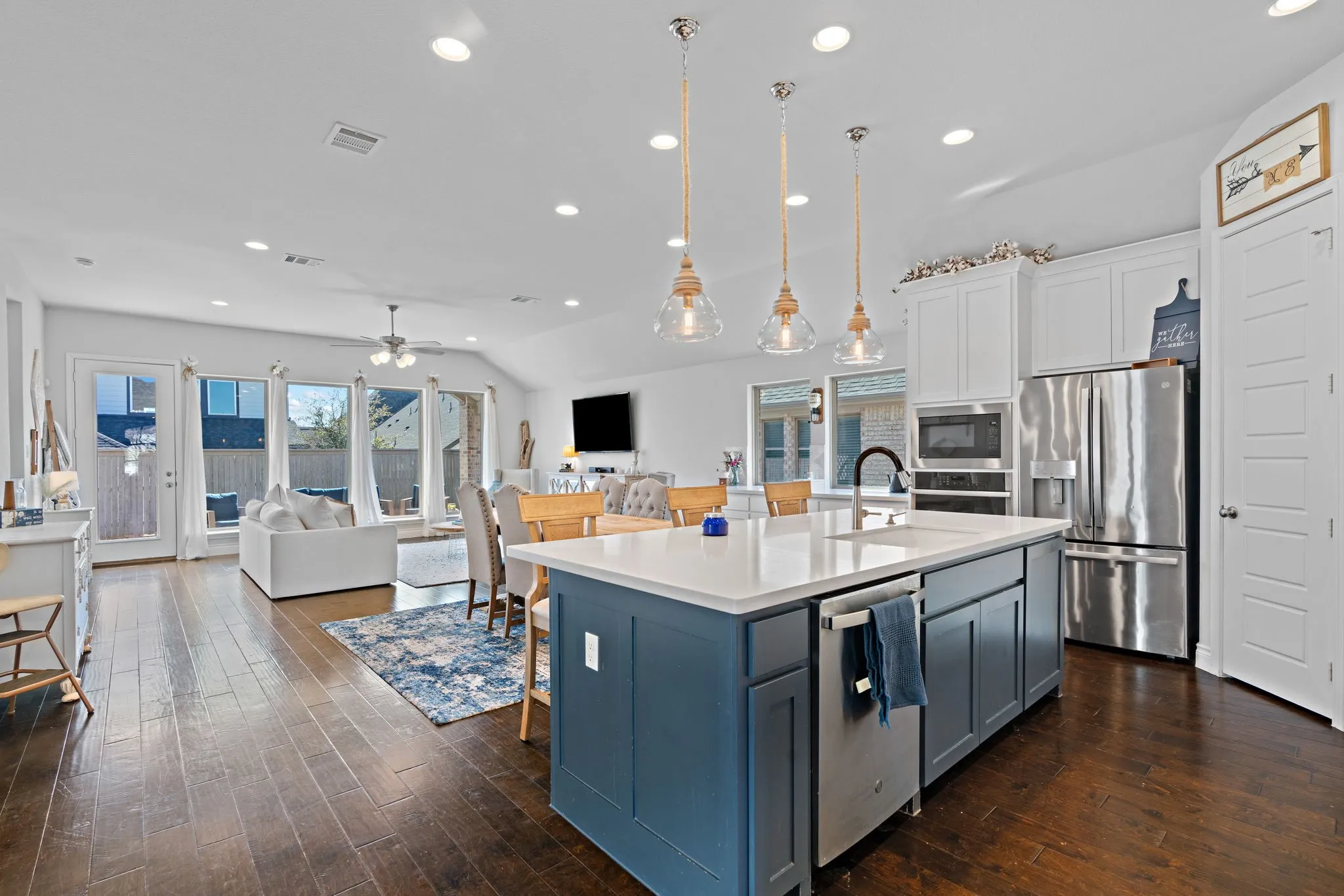 Single Family Residence For Sale in Denton County , 2429 Lazy Dog Lane, Northlake, Texas 76247, 4 Bedroom, 3 Bathroom, 2 Garage spaces, 2,619 Sqft, built in 2020, mls#21355128, Real Estate Agent in Northlake, Homes For Sale in Denton county, Homes For Sale in Northlake, Realtor in Northlake Texas, Real Estate Brokerage Independent Realty Texas, Luminita Cordes Realtor