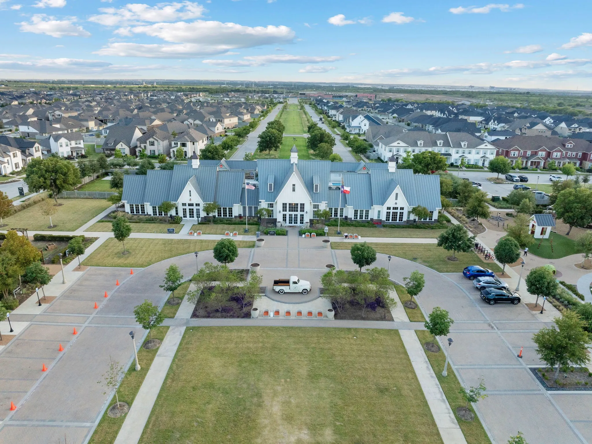 Single Family Residence For Sale in Denton County , 2429 Lazy Dog Lane, Northlake, Texas 76247, 4 Bedroom, 3 Bathroom, 2 Garage spaces, 2,619 Sqft, built in 2020, mls#21355128, Real Estate Agent in Northlake, Homes For Sale in Denton county, Homes For Sale in Northlake, Realtor in Northlake Texas, Real Estate Brokerage Independent Realty Texas, Luminita Cordes Realtor
