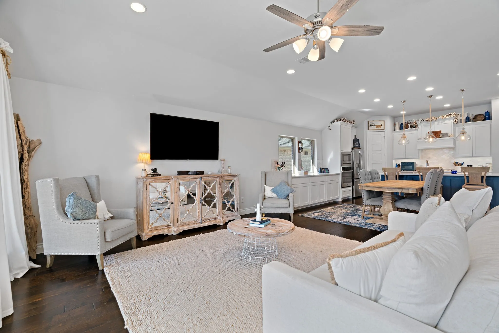 Single Family Residence For Sale in Denton County , 2429 Lazy Dog Lane, Northlake, Texas 76247, 4 Bedroom, 3 Bathroom, 2 Garage spaces, 2,619 Sqft, built in 2020, mls#21355128, Real Estate Agent in Northlake, Homes For Sale in Denton county, Homes For Sale in Northlake, Realtor in Northlake Texas, Real Estate Brokerage Independent Realty Texas, Luminita Cordes Realtor