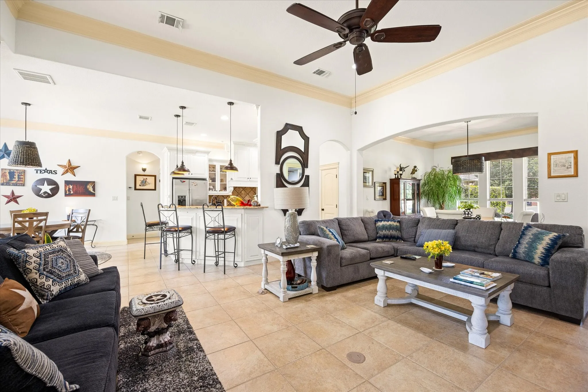 Single Family Residence For Sale in Hood County , 3209 Steamers Court, Granbury, Texas 76049, 3 Bedroom, 3 Bathroom, 3 Garage spaces, 2,569 Sqft, built in 2010, mls#21355213, Real Estate Agent in Granbury, Homes For Sale in Hood county, Homes For Sale in Granbury, Realtor in Granbury Texas, Real Estate Brokerage Independent Realty Texas, Luminita Cordes Realtor