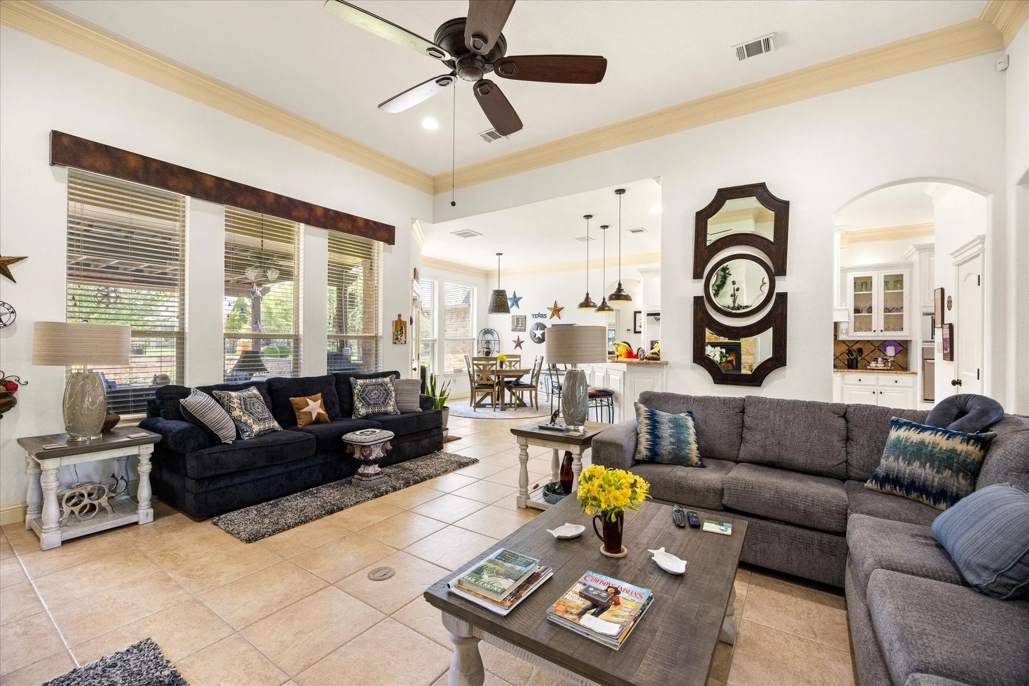 Single Family Residence For Sale in Hood County , 3209 Steamers Court, Granbury, Texas 76049, 3 Bedroom, 3 Bathroom, 3 Garage spaces, 2,569 Sqft, built in 2010, mls#21355213, Real Estate Agent in Granbury, Homes For Sale in Hood county, Homes For Sale in Granbury, Realtor in Granbury Texas, Real Estate Brokerage Independent Realty Texas, Luminita Cordes Realtor