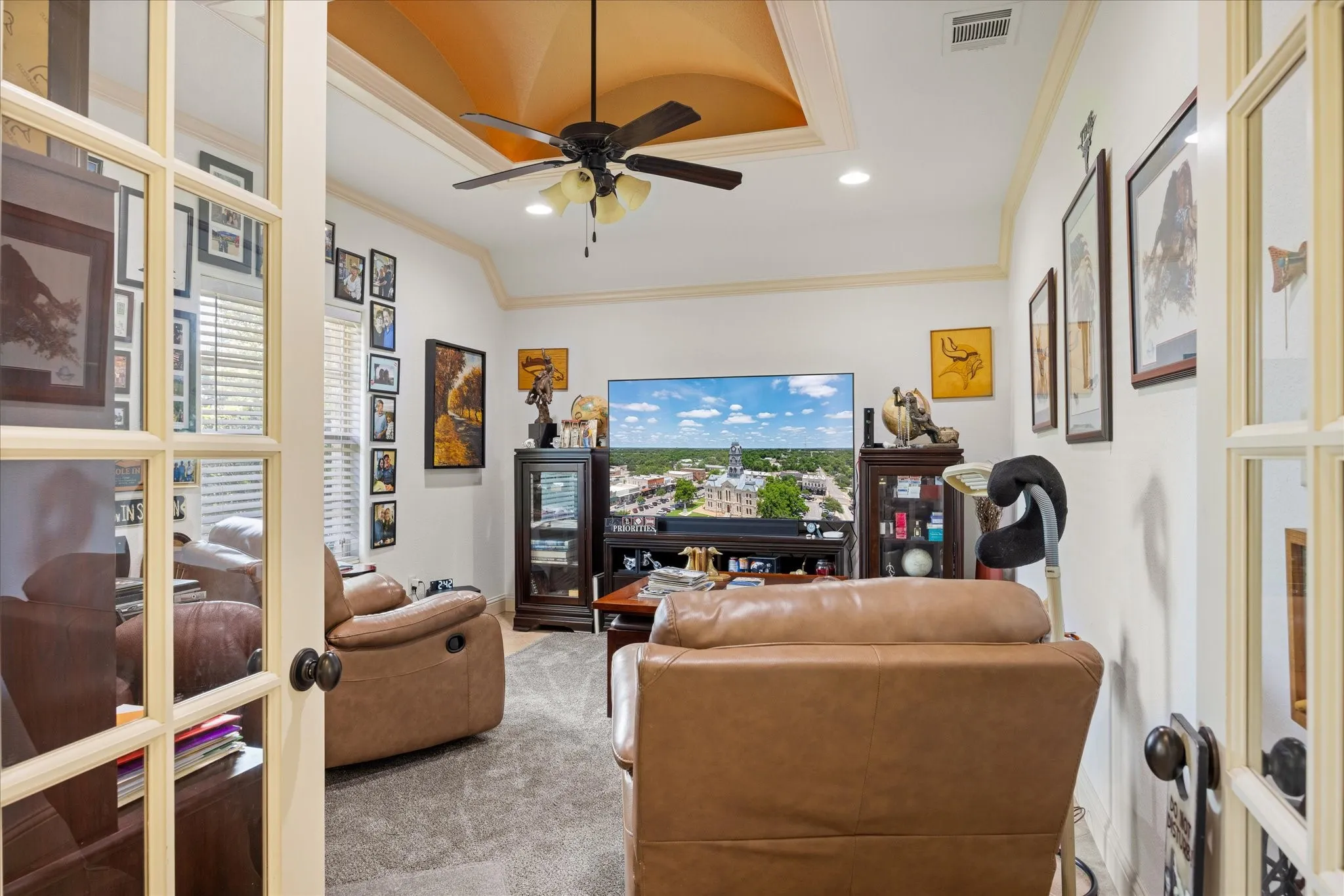 Single Family Residence For Sale in Hood County , 3209 Steamers Court, Granbury, Texas 76049, 3 Bedroom, 3 Bathroom, 3 Garage spaces, 2,569 Sqft, built in 2010, mls#21355213, Real Estate Agent in Granbury, Homes For Sale in Hood county, Homes For Sale in Granbury, Realtor in Granbury Texas, Real Estate Brokerage Independent Realty Texas, Luminita Cordes Realtor