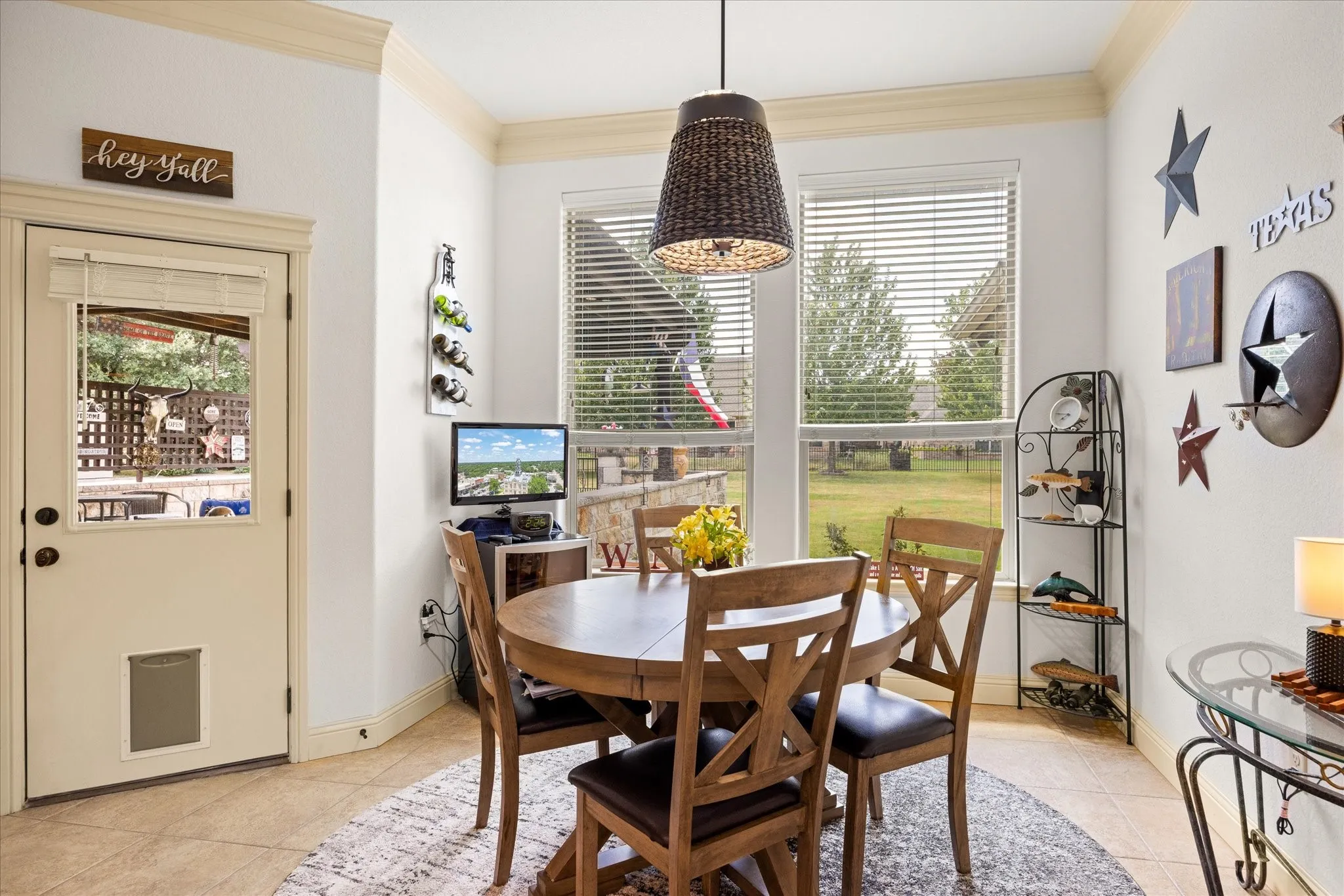 Single Family Residence For Sale in Hood County , 3209 Steamers Court, Granbury, Texas 76049, 3 Bedroom, 3 Bathroom, 3 Garage spaces, 2,569 Sqft, built in 2010, mls#21355213, Real Estate Agent in Granbury, Homes For Sale in Hood county, Homes For Sale in Granbury, Realtor in Granbury Texas, Real Estate Brokerage Independent Realty Texas, Luminita Cordes Realtor