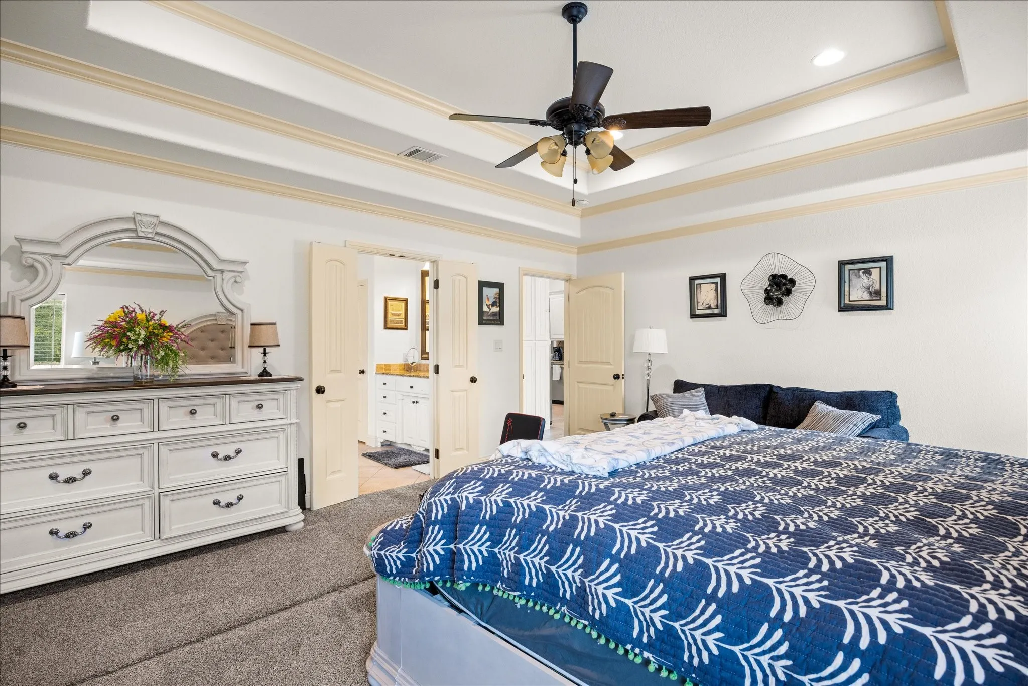 Single Family Residence For Sale in Hood County , 3209 Steamers Court, Granbury, Texas 76049, 3 Bedroom, 3 Bathroom, 3 Garage spaces, 2,569 Sqft, built in 2010, mls#21355213, Real Estate Agent in Granbury, Homes For Sale in Hood county, Homes For Sale in Granbury, Realtor in Granbury Texas, Real Estate Brokerage Independent Realty Texas, Luminita Cordes Realtor