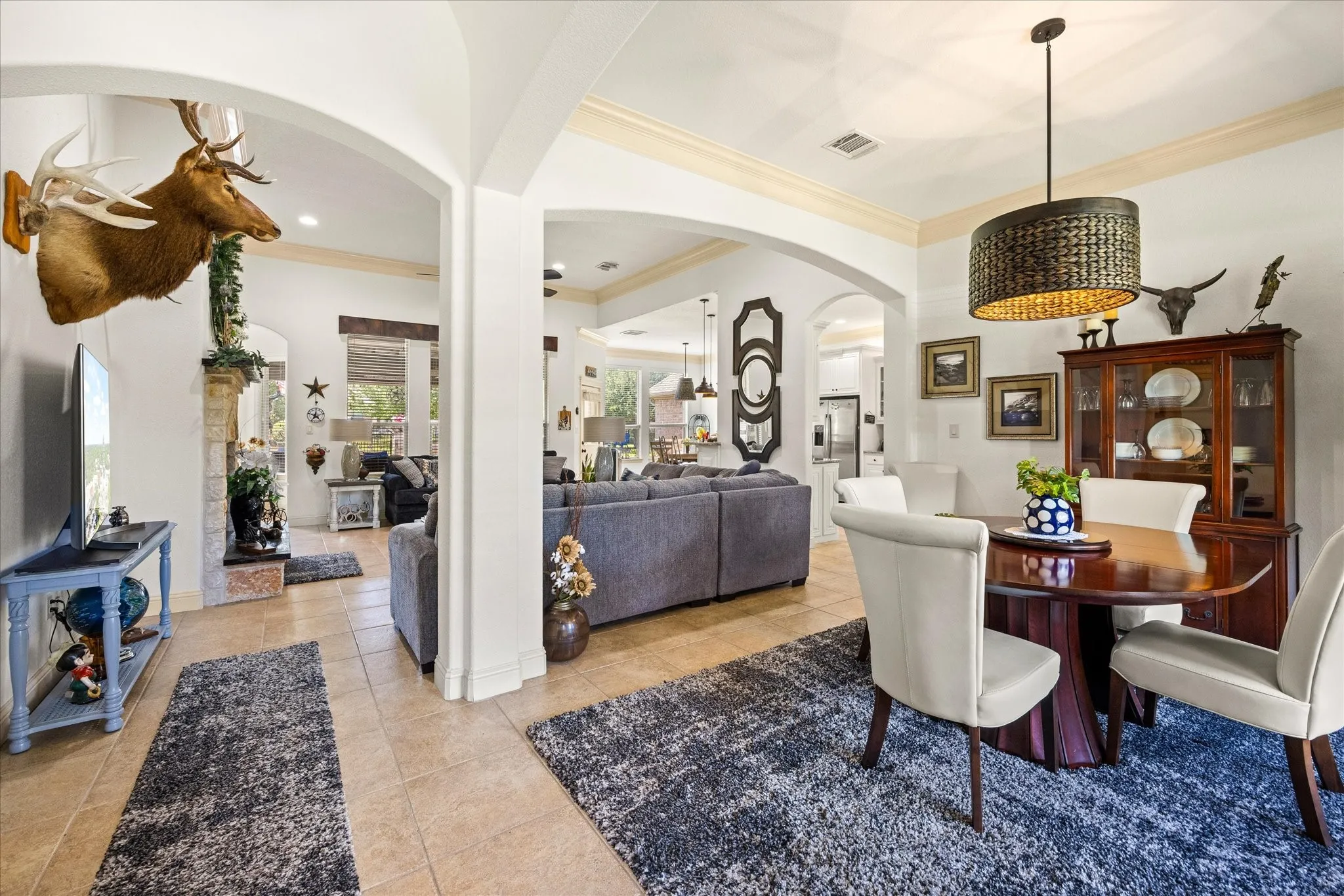 Single Family Residence For Sale in Hood County , 3209 Steamers Court, Granbury, Texas 76049, 3 Bedroom, 3 Bathroom, 3 Garage spaces, 2,569 Sqft, built in 2010, mls#21355213, Real Estate Agent in Granbury, Homes For Sale in Hood county, Homes For Sale in Granbury, Realtor in Granbury Texas, Real Estate Brokerage Independent Realty Texas, Luminita Cordes Realtor