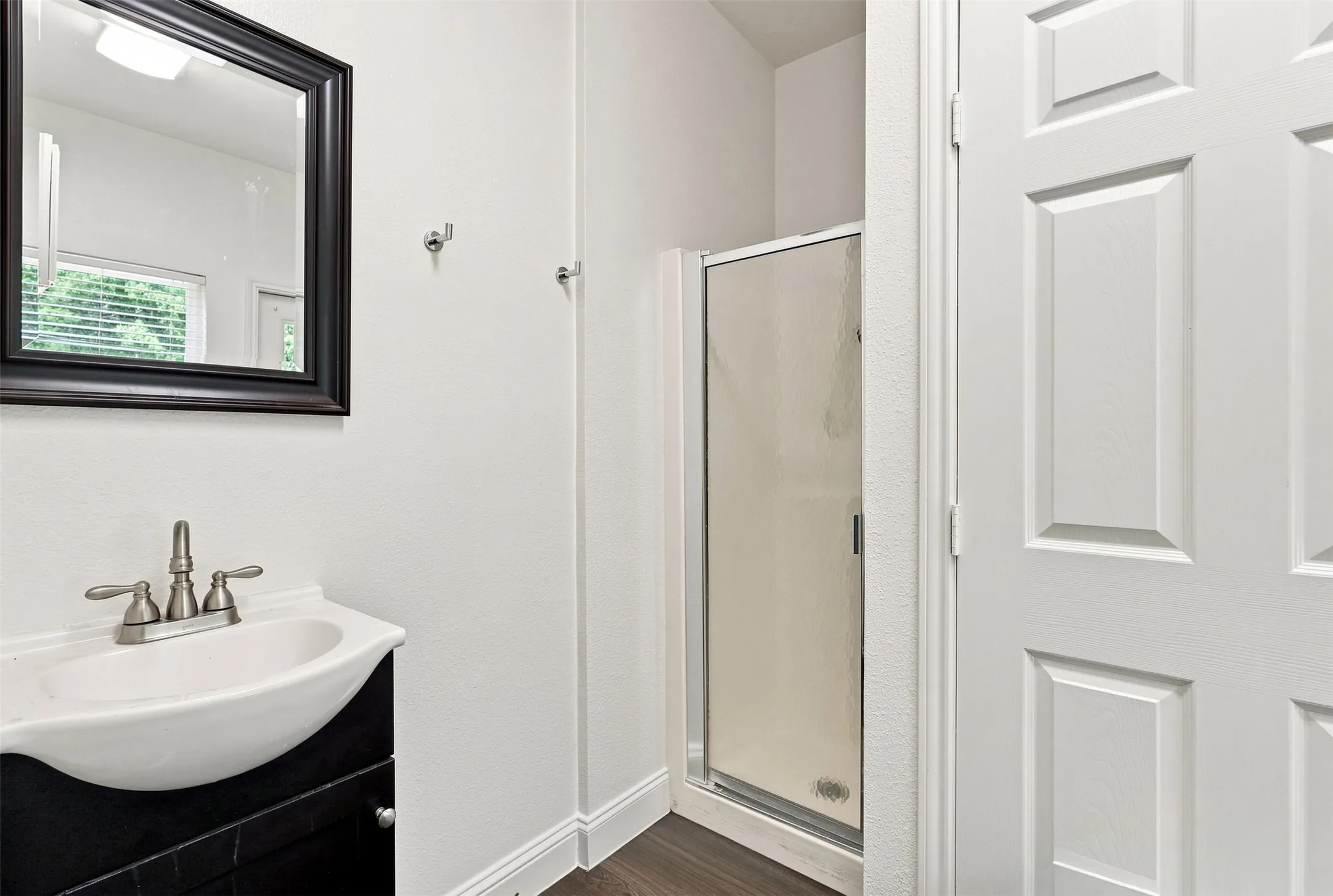 Single Family Residence For Sale in Collin County , 4111 Fm 2862, Anna, Texas 75409, 4 Bedroom, 4 Bathroom, 2 Garage spaces, 2,599 Sqft, built in 1997, mls#21334246, Real Estate Agent in Anna, Homes For Sale in Collin county, Homes For Sale in Anna, Realtor in Anna Texas, Real Estate Brokerage Independent Realty Texas, Luminita Cordes Realtor