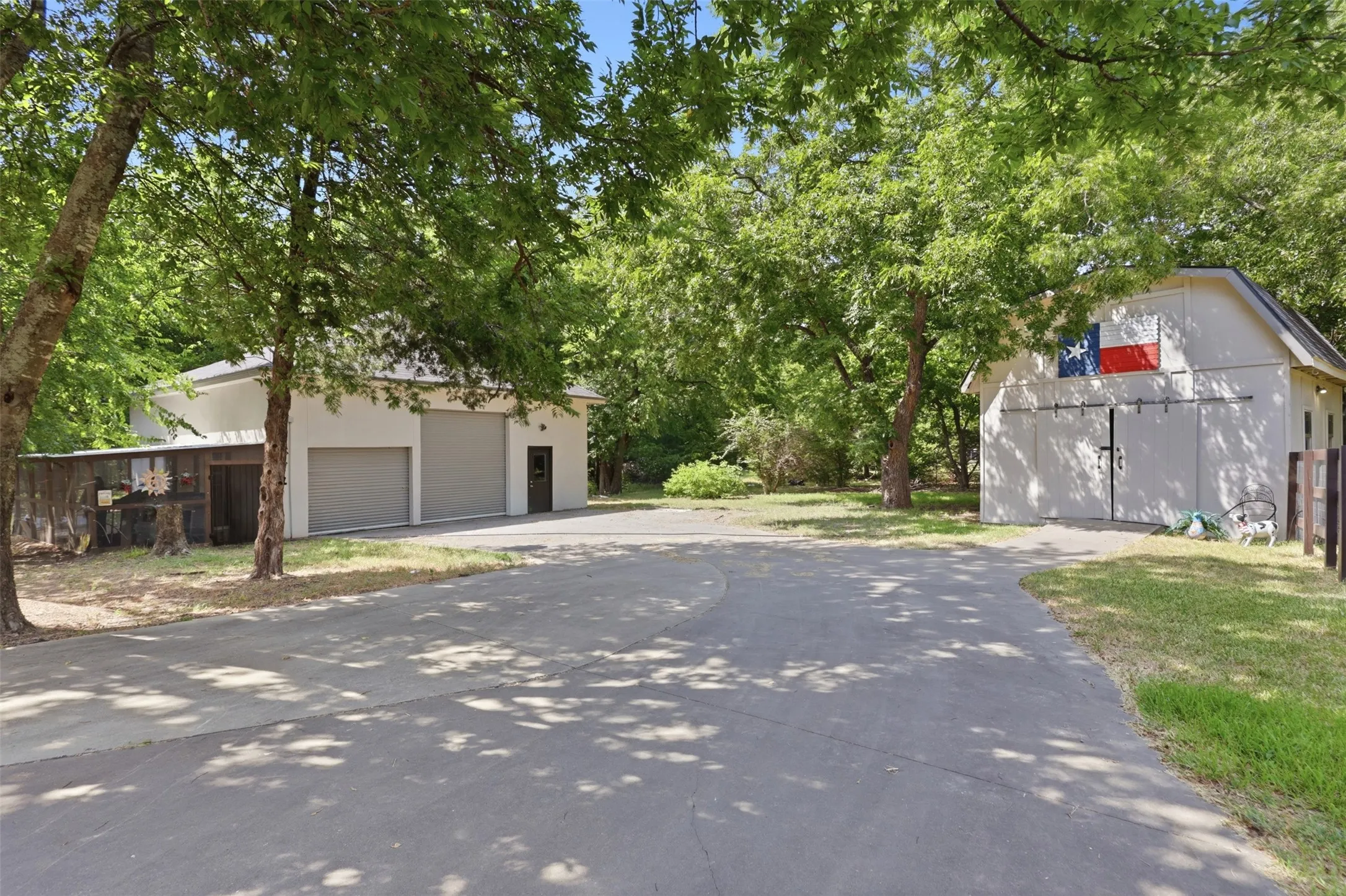 Single Family Residence For Sale in Collin County , 4111 Fm 2862, Anna, Texas 75409, 4 Bedroom, 4 Bathroom, 2 Garage spaces, 2,599 Sqft, built in 1997, mls#21334246, Real Estate Agent in Anna, Homes For Sale in Collin county, Homes For Sale in Anna, Realtor in Anna Texas, Real Estate Brokerage Independent Realty Texas, Luminita Cordes Realtor