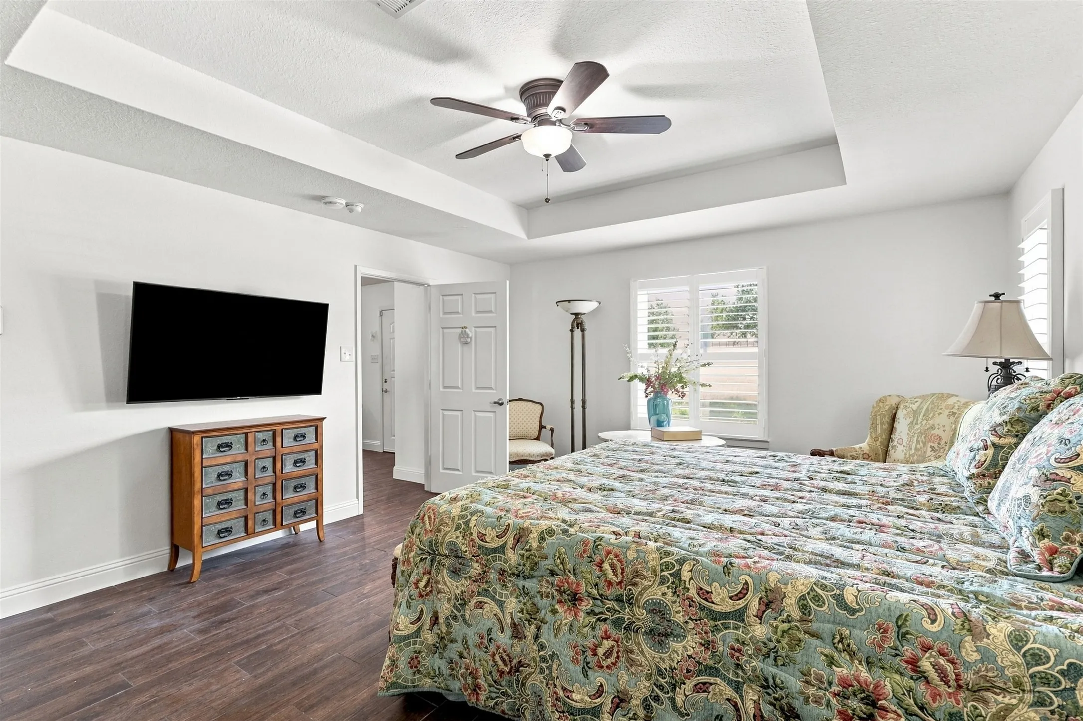 Single Family Residence For Sale in Collin County , 4111 Fm 2862, Anna, Texas 75409, 4 Bedroom, 4 Bathroom, 2 Garage spaces, 2,599 Sqft, built in 1997, mls#21334246, Real Estate Agent in Anna, Homes For Sale in Collin county, Homes For Sale in Anna, Realtor in Anna Texas, Real Estate Brokerage Independent Realty Texas, Luminita Cordes Realtor