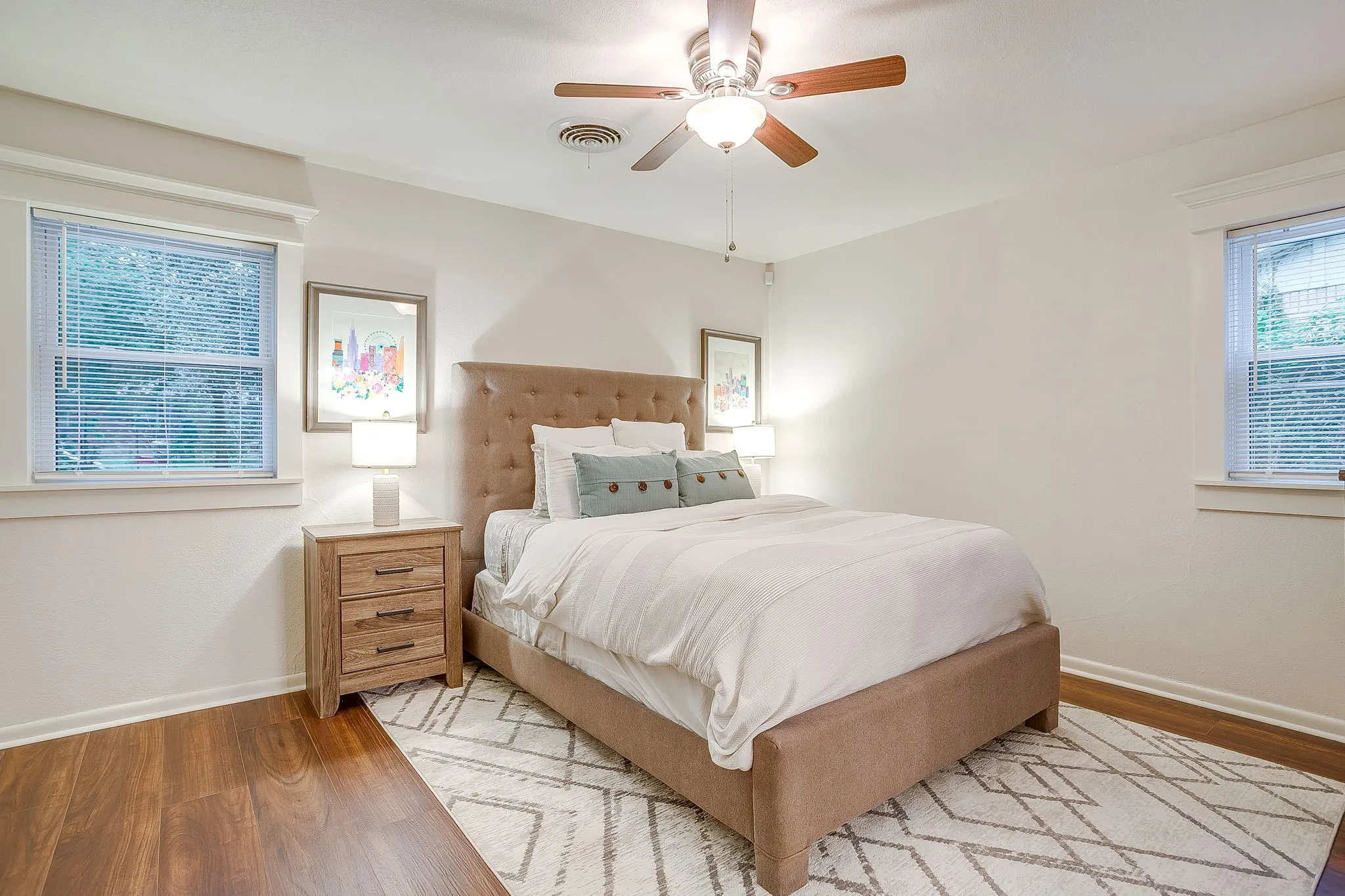 Single Family Residence For Rent in Tarrant County , 5248 Greene Avenue, Fort Worth, Texas 76133, 4 Bedroom, 2 Bathroom, 2 Garage spaces, 2,561 Sqft, built in 1961, mls#21355233, Real Estate Agent in Fort Worth, Homes For Rent in Tarrant county, Homes For Rent in Fort Worth, Realtor in Fort Worth Texas, Real Estate Brokerage Independent Realty Texas, Luminita Cordes Realtor