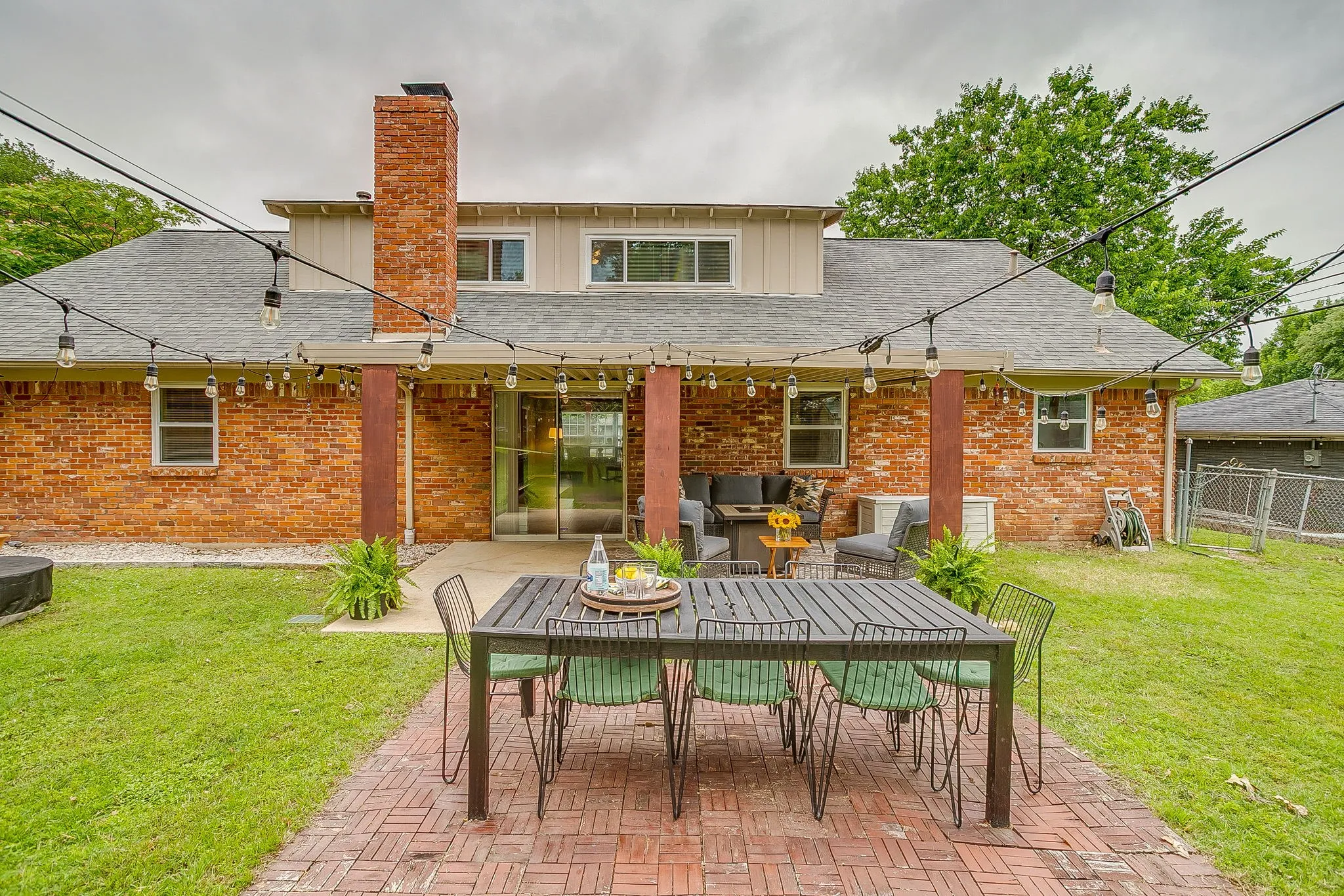 Single Family Residence For Rent in Tarrant County , 5248 Greene Avenue, Fort Worth, Texas 76133, 4 Bedroom, 2 Bathroom, 2 Garage spaces, 2,561 Sqft, built in 1961, mls#21355233, Real Estate Agent in Fort Worth, Homes For Rent in Tarrant county, Homes For Rent in Fort Worth, Realtor in Fort Worth Texas, Real Estate Brokerage Independent Realty Texas, Luminita Cordes Realtor