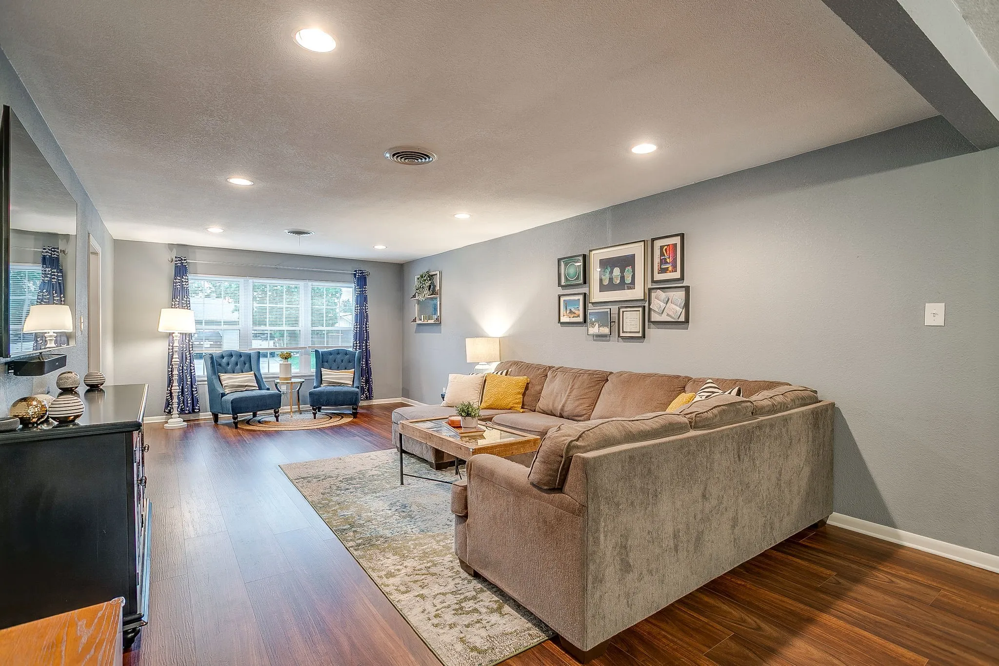 Single Family Residence For Rent in Tarrant County , 5248 Greene Avenue, Fort Worth, Texas 76133, 4 Bedroom, 2 Bathroom, 2 Garage spaces, 2,561 Sqft, built in 1961, mls#21355233, Real Estate Agent in Fort Worth, Homes For Rent in Tarrant county, Homes For Rent in Fort Worth, Realtor in Fort Worth Texas, Real Estate Brokerage Independent Realty Texas, Luminita Cordes Realtor