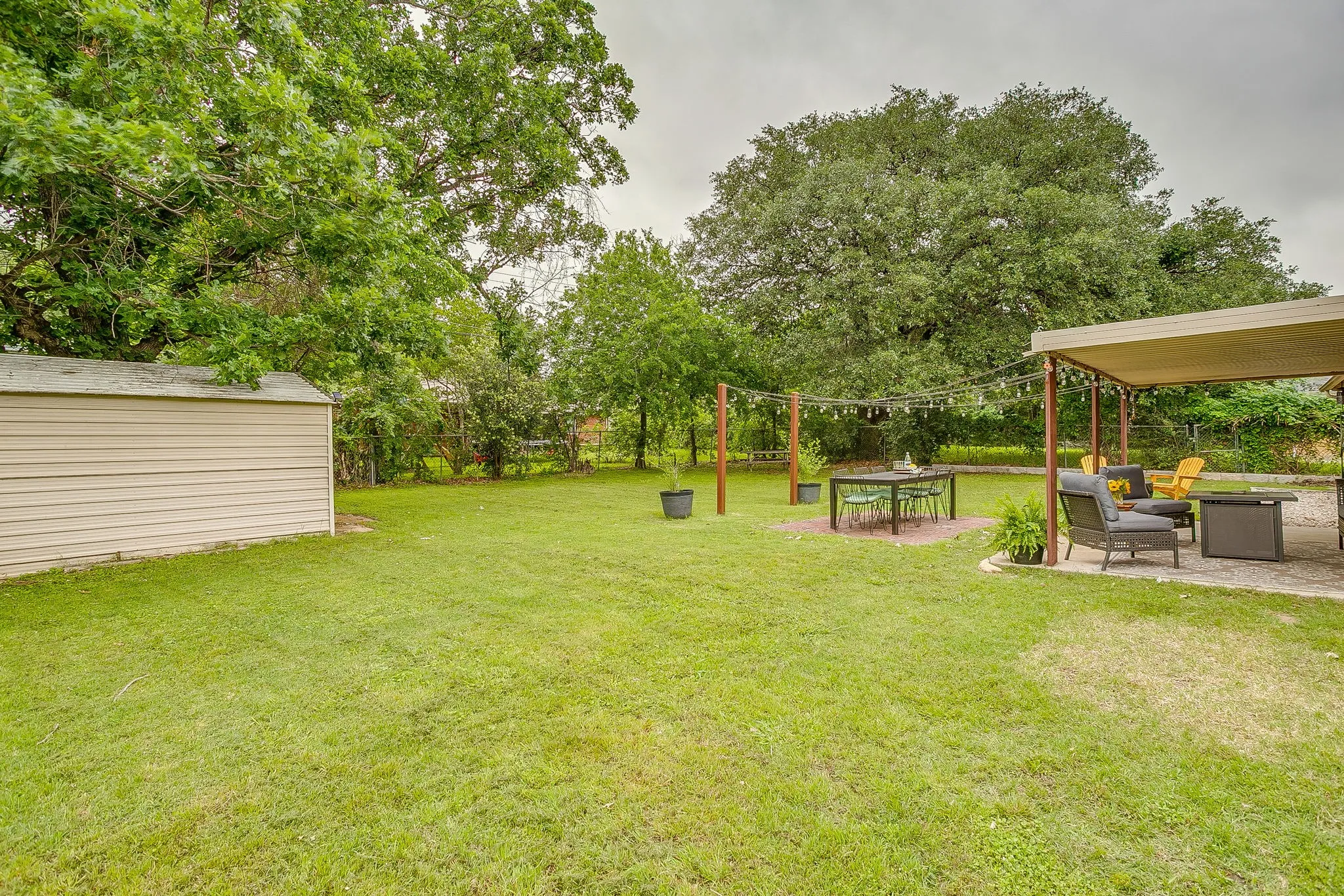 Single Family Residence For Rent in Tarrant County , 5248 Greene Avenue, Fort Worth, Texas 76133, 4 Bedroom, 2 Bathroom, 2 Garage spaces, 2,561 Sqft, built in 1961, mls#21355233, Real Estate Agent in Fort Worth, Homes For Rent in Tarrant county, Homes For Rent in Fort Worth, Realtor in Fort Worth Texas, Real Estate Brokerage Independent Realty Texas, Luminita Cordes Realtor