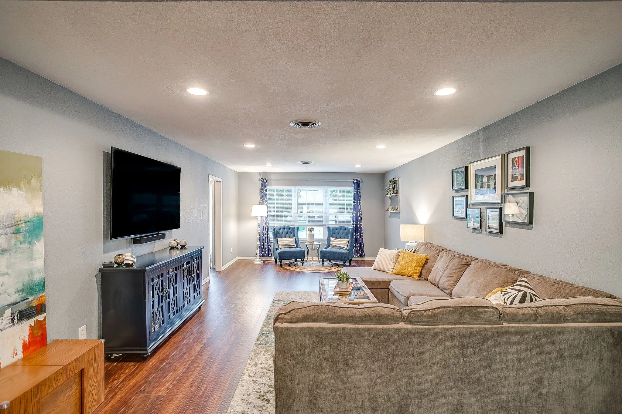 Single Family Residence For Rent in Tarrant County , 5248 Greene Avenue, Fort Worth, Texas 76133, 4 Bedroom, 2 Bathroom, 2 Garage spaces, 2,561 Sqft, built in 1961, mls#21355233, Real Estate Agent in Fort Worth, Homes For Rent in Tarrant county, Homes For Rent in Fort Worth, Realtor in Fort Worth Texas, Real Estate Brokerage Independent Realty Texas, Luminita Cordes Realtor