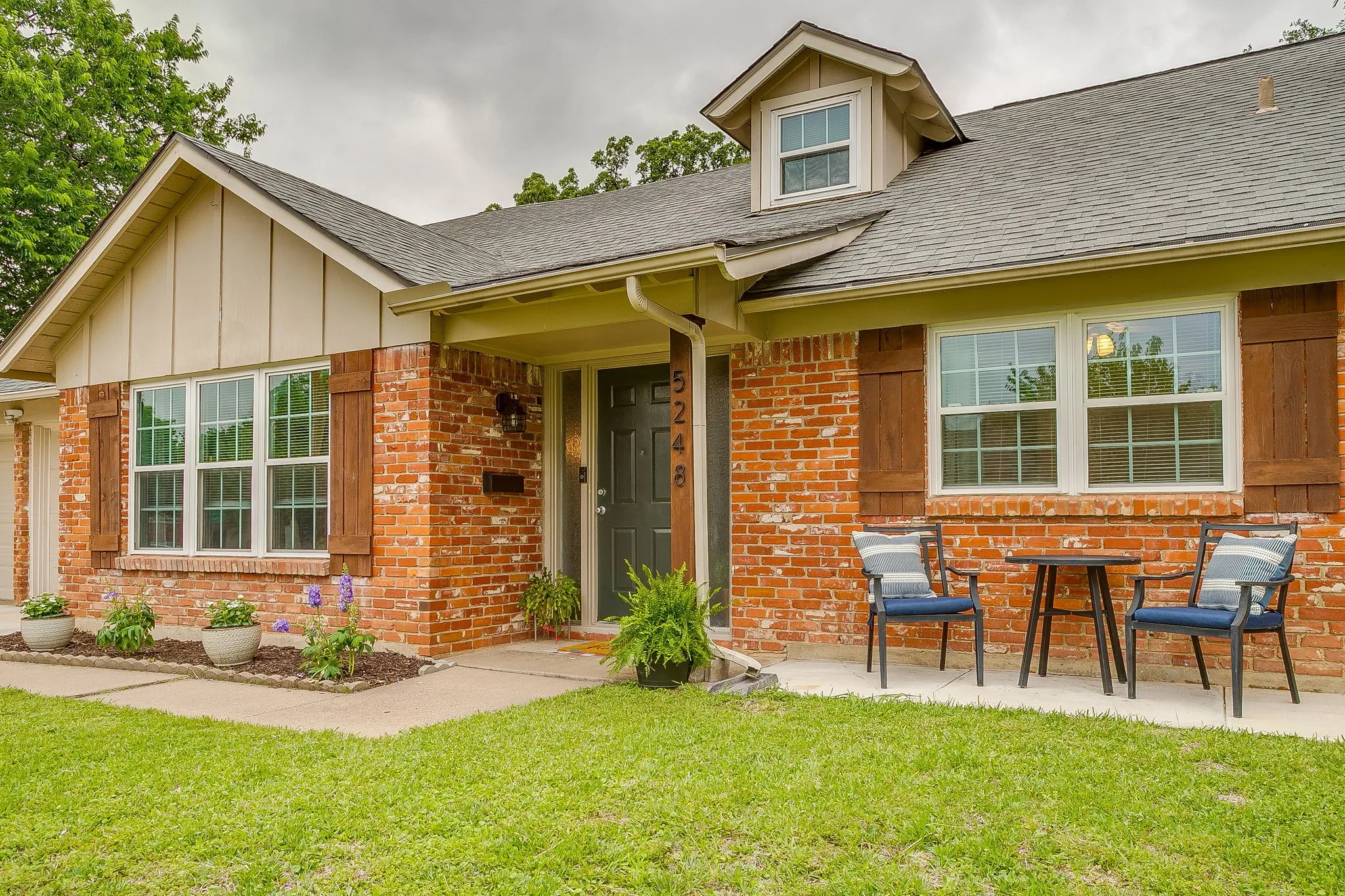 Single Family Residence For Rent in Tarrant County , 5248 Greene Avenue, Fort Worth, Texas 76133, 4 Bedroom, 2 Bathroom, 2 Garage spaces, 2,561 Sqft, built in 1961, mls#21355233, Real Estate Agent in Fort Worth, Homes For Rent in Tarrant county, Homes For Rent in Fort Worth, Realtor in Fort Worth Texas, Real Estate Brokerage Independent Realty Texas, Luminita Cordes Realtor