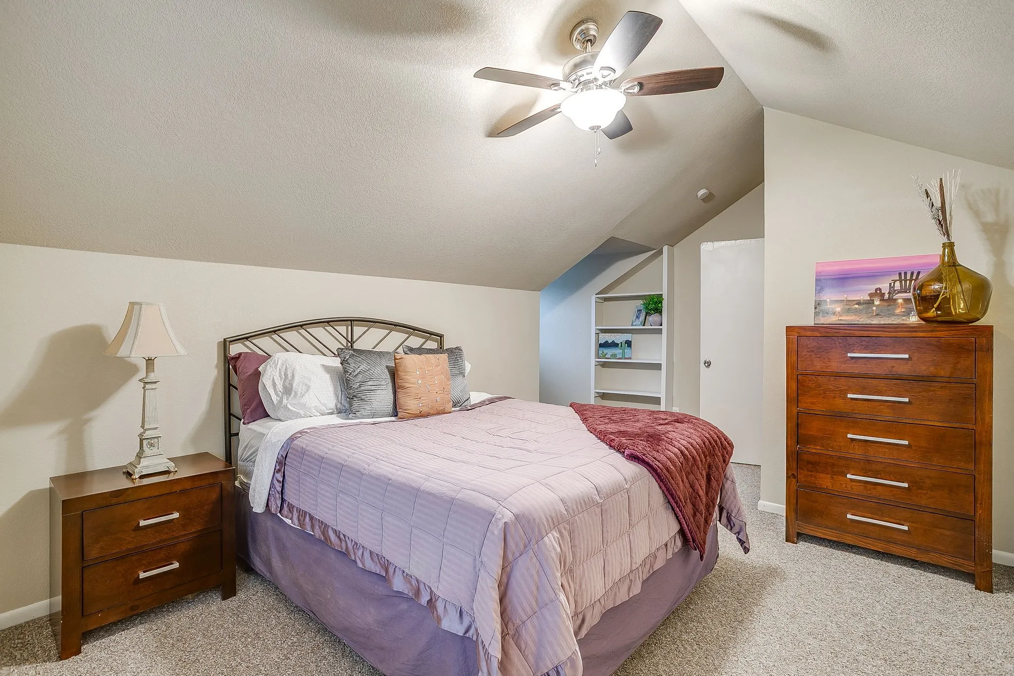 Single Family Residence For Rent in Tarrant County , 5248 Greene Avenue, Fort Worth, Texas 76133, 4 Bedroom, 2 Bathroom, 2 Garage spaces, 2,561 Sqft, built in 1961, mls#21355233, Real Estate Agent in Fort Worth, Homes For Rent in Tarrant county, Homes For Rent in Fort Worth, Realtor in Fort Worth Texas, Real Estate Brokerage Independent Realty Texas, Luminita Cordes Realtor