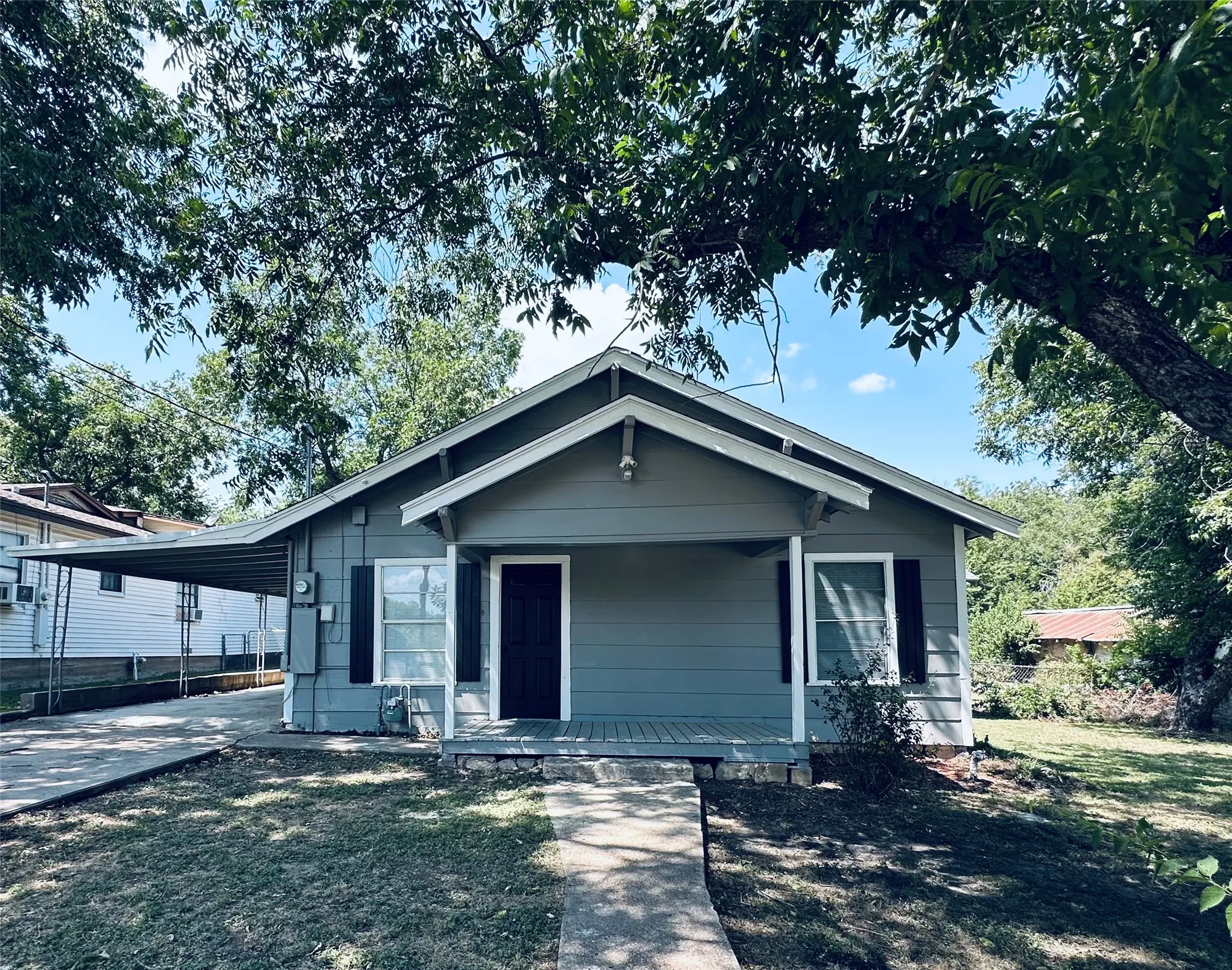 Single Family Residence For Sale in Comanche County , 603 W Walcott Avenue, Comanche, Texas 76442, 3 Bedroom, 2 Bathroom, Garage spaces, 1,488 Sqft, built in 1940, Price $169,900, mls#21355249, Real Estate Agent in Comanche, Homes For Sale in Comanche county, Homes For Sale in Comanche, Realtor in Comanche Texas, Real Estate Brokerage Independent Realty Texas, Luminita Cordes Realtor
