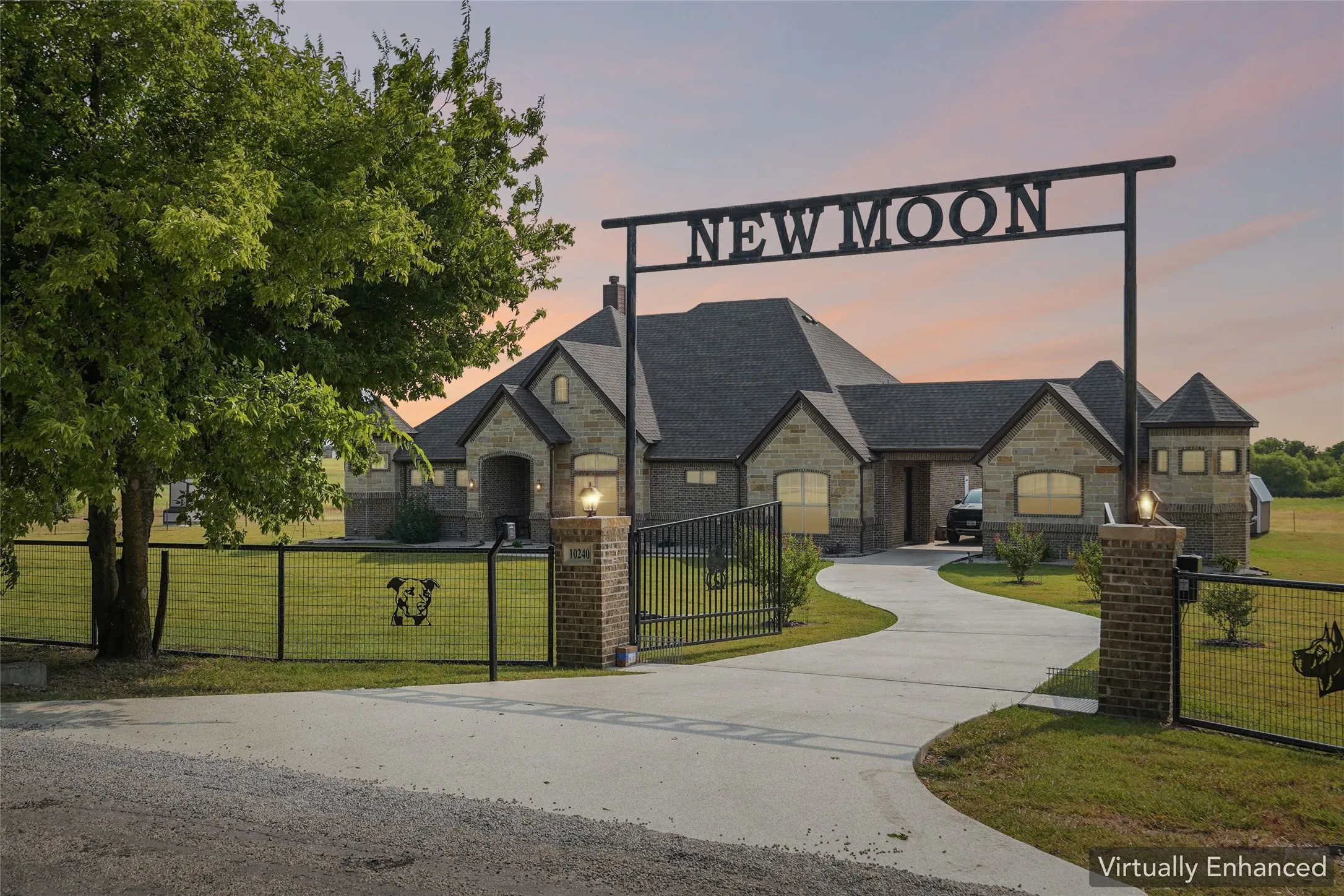 Single Family Residence For Sale in Denton County , 10240 Freeman Road, Sanger, Texas 76266, 4 Bedroom, 4 Bathroom, 2 Garage spaces, 3,089 Sqft, built in 2016, mls#21351105, Real Estate Agent in Sanger, Homes For Sale in Denton county, Homes For Sale in Sanger, Realtor in Sanger Texas, Real Estate Brokerage Independent Realty Texas, Luminita Cordes Realtor