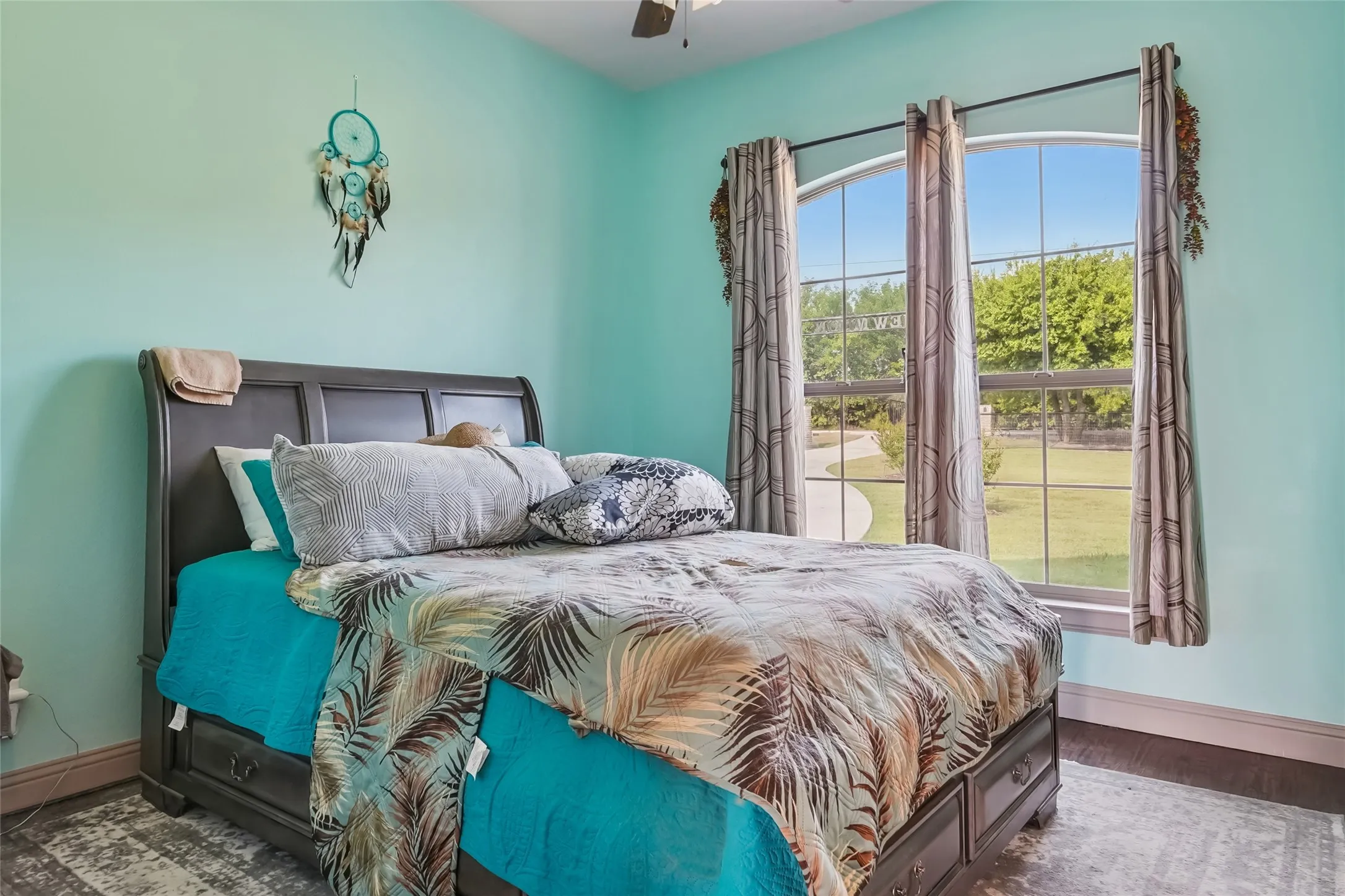 Single Family Residence For Sale in Denton County , 10240 Freeman Road, Sanger, Texas 76266, 4 Bedroom, 4 Bathroom, 2 Garage spaces, 3,089 Sqft, built in 2016, mls#21351105, Real Estate Agent in Sanger, Homes For Sale in Denton county, Homes For Sale in Sanger, Realtor in Sanger Texas, Real Estate Brokerage Independent Realty Texas, Luminita Cordes Realtor