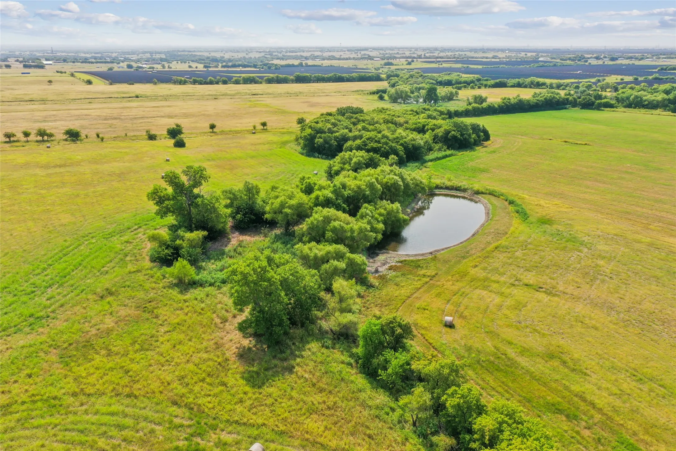 Single Family Residence For Sale in Denton County , 10240 Freeman Road, Sanger, Texas 76266, 4 Bedroom, 4 Bathroom, 2 Garage spaces, 3,089 Sqft, built in 2016, mls#21351105, Real Estate Agent in Sanger, Homes For Sale in Denton county, Homes For Sale in Sanger, Realtor in Sanger Texas, Real Estate Brokerage Independent Realty Texas, Luminita Cordes Realtor
