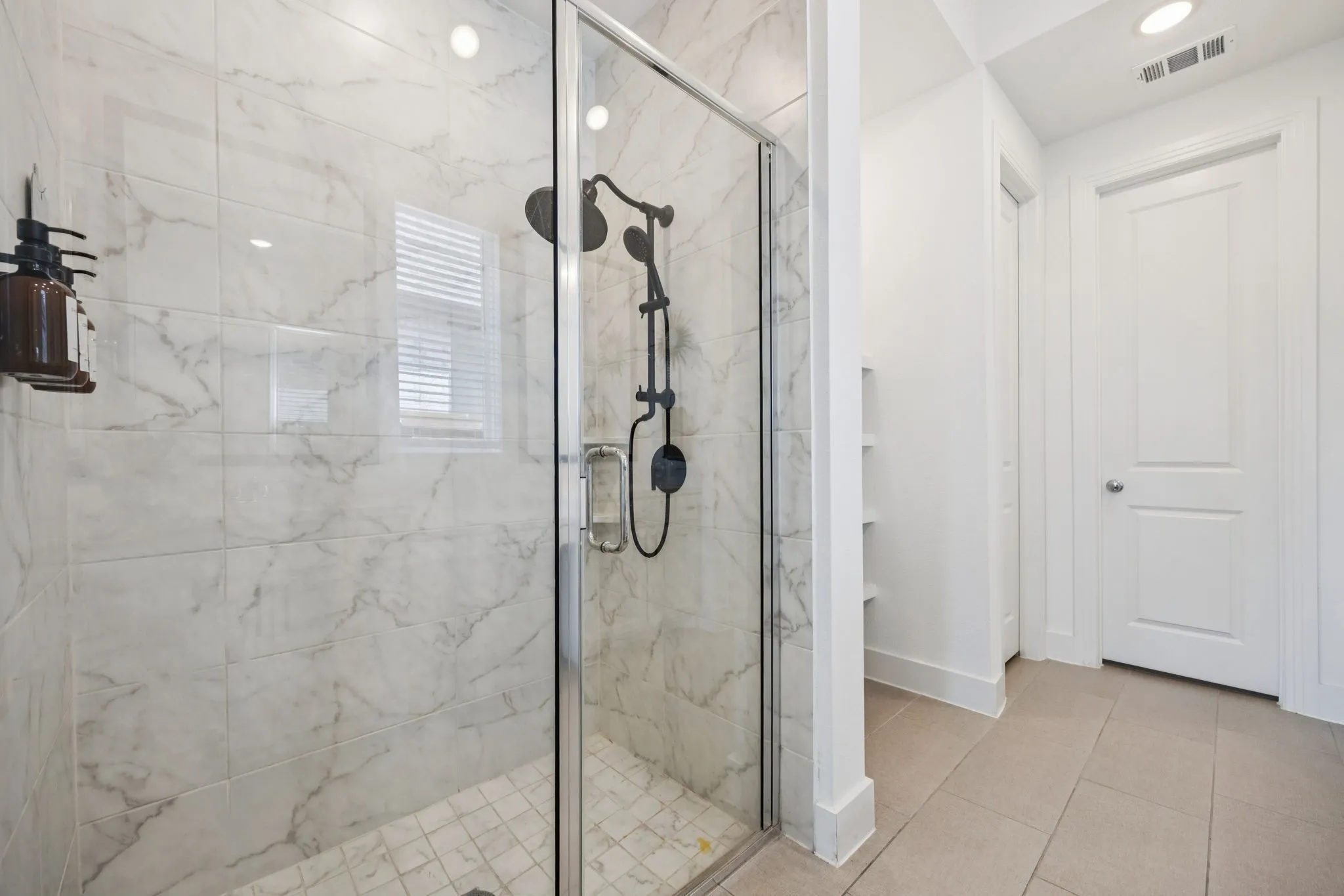 Single Family Residence For Sale in Collin County , 1918 Rhea Court, Celina, Texas 75009, 4 Bedroom, 3 Bathroom, 2 Garage spaces, 2,337 Sqft, built in 2022, mls#21355186, Real Estate Agent in Celina, Homes For Sale in Collin county, Homes For Sale in Celina, Realtor in Celina Texas, Real Estate Brokerage Independent Realty Texas, Luminita Cordes Realtor