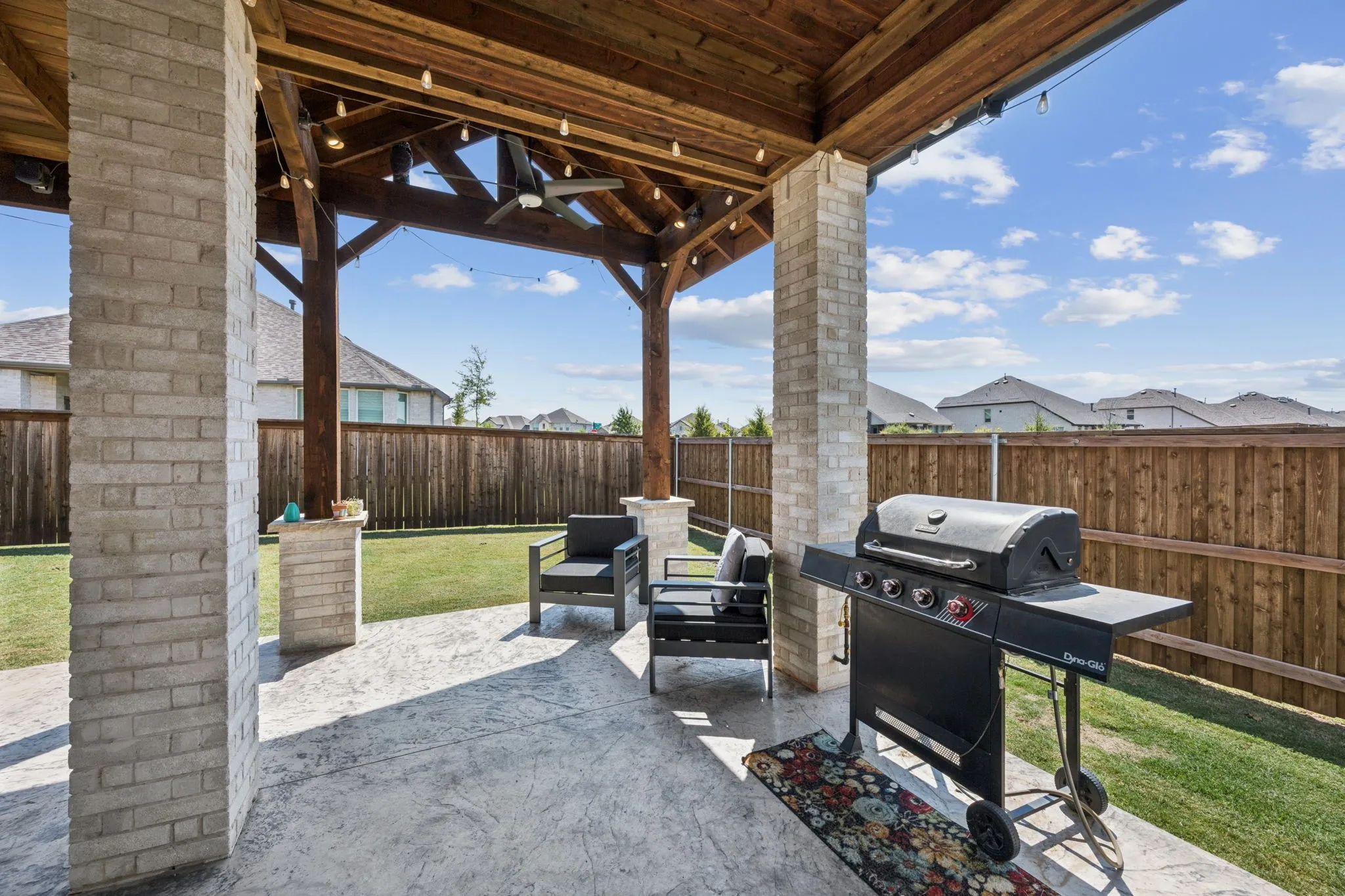 Single Family Residence For Sale in Collin County , 1918 Rhea Court, Celina, Texas 75009, 4 Bedroom, 3 Bathroom, 2 Garage spaces, 2,337 Sqft, built in 2022, mls#21355186, Real Estate Agent in Celina, Homes For Sale in Collin county, Homes For Sale in Celina, Realtor in Celina Texas, Real Estate Brokerage Independent Realty Texas, Luminita Cordes Realtor
