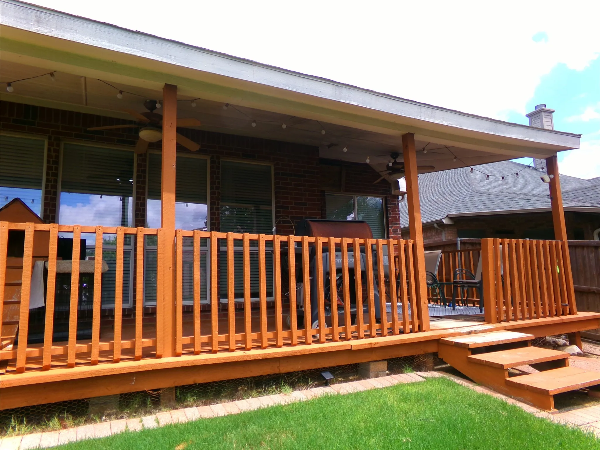 Single Family Residence For Sale in Dallas County , 663 Morgan Drive, Grand Prairie, Texas 75052, 3 Bedroom, 2 Bathroom, 2 Garage spaces, 2,380 Sqft, built in 2003, mls#21349905, Real Estate Agent in Grand Prairie, Homes For Sale in Dallas county, Homes For Sale in Grand Prairie, Realtor in Grand Prairie Texas, Real Estate Brokerage Independent Realty Texas, Luminita Cordes Realtor