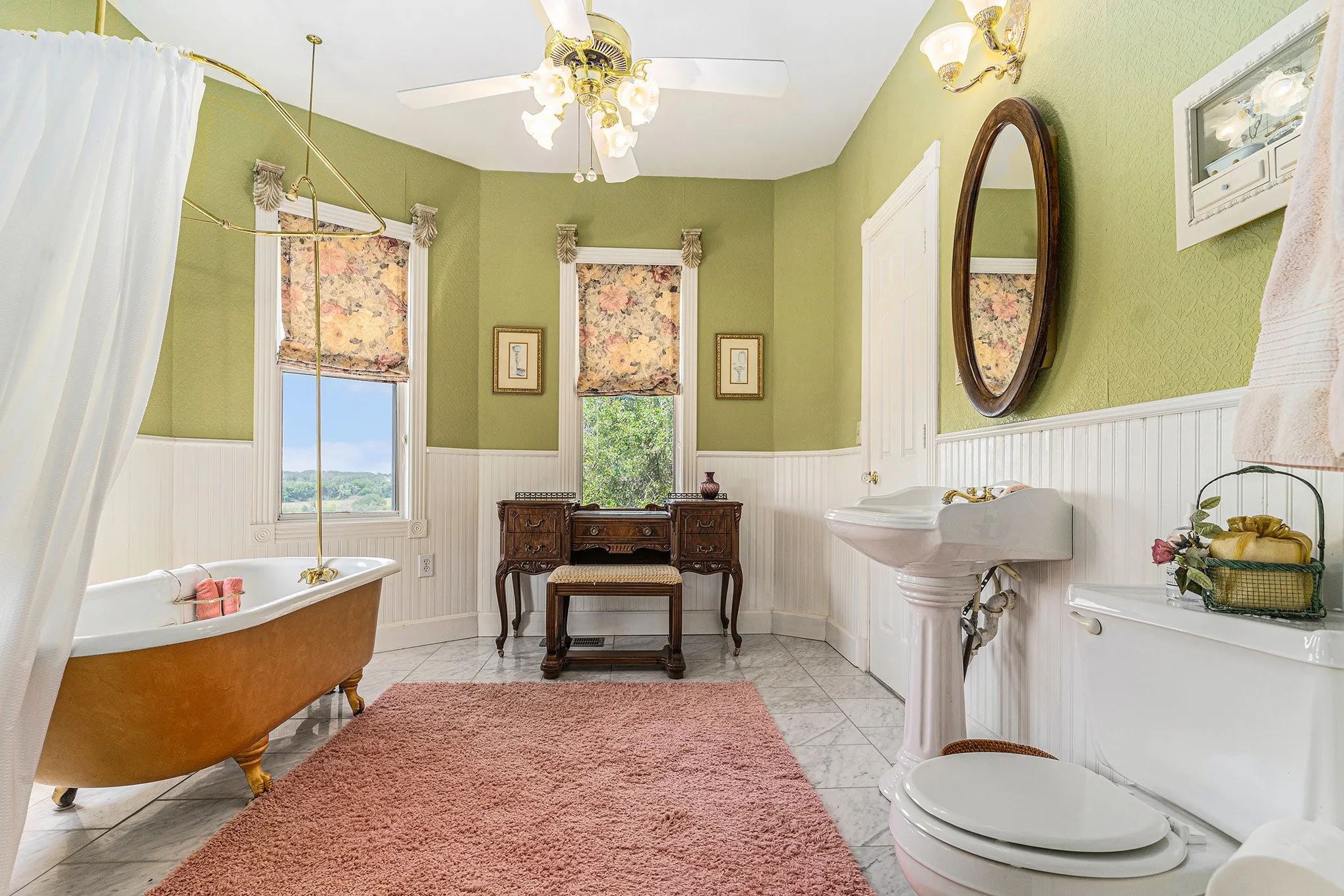 Single Family Residence For Sale in Erath County , 10454 E State Highway 6, Dublin, Texas 76446, 3 Bedroom, 3 Bathroom, Garage spaces, 2,961 Sqft, built in 1984, mls#21337144, Real Estate Agent in Dublin, Homes For Sale in Erath county, Homes For Sale in Dublin, Realtor in Dublin Texas, Real Estate Brokerage Independent Realty Texas, Luminita Cordes Realtor
