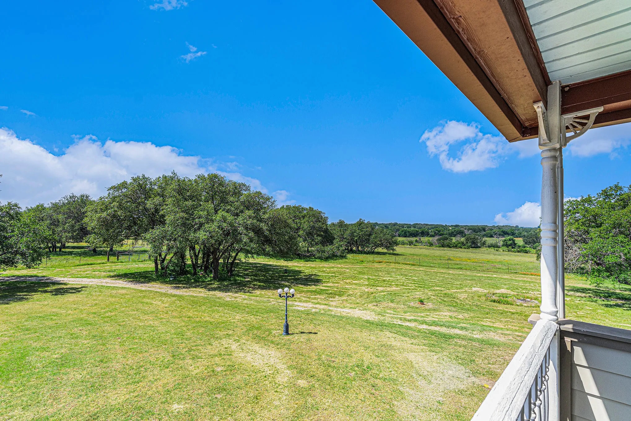 Single Family Residence For Sale in Erath County , 10454 E State Highway 6, Dublin, Texas 76446, 3 Bedroom, 3 Bathroom, Garage spaces, 2,961 Sqft, built in 1984, mls#21337144, Real Estate Agent in Dublin, Homes For Sale in Erath county, Homes For Sale in Dublin, Realtor in Dublin Texas, Real Estate Brokerage Independent Realty Texas, Luminita Cordes Realtor