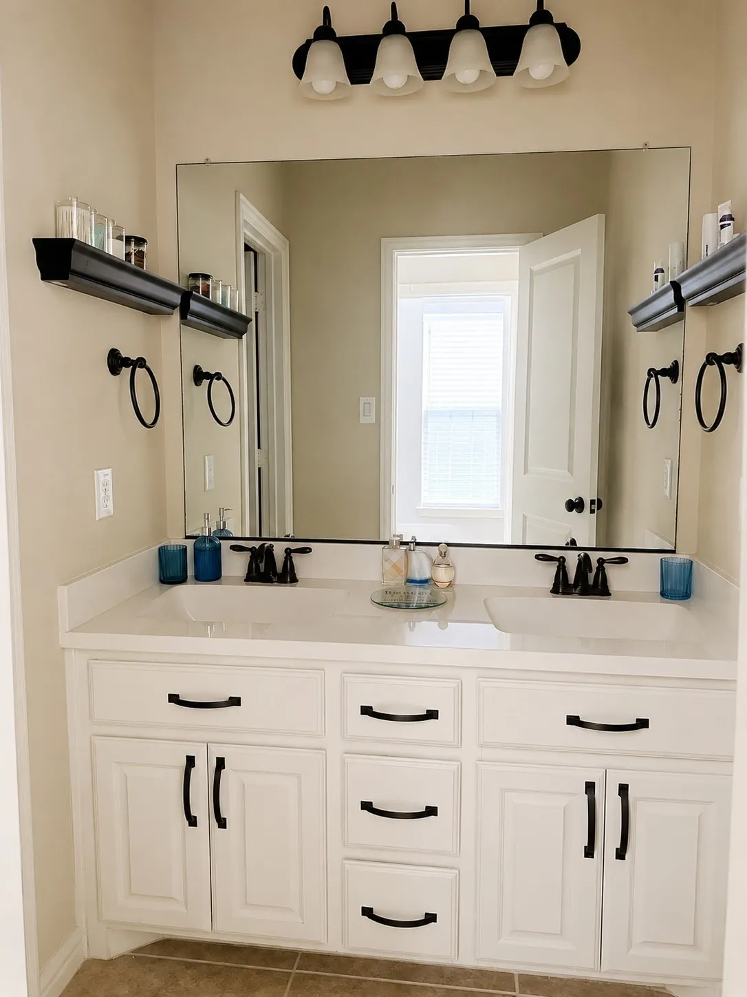 Single Family Residence For Rent in Dallas County , 416 Vine Street, Irving, Texas 75039, 4 Bedroom, 3 Bathroom, 2 Garage spaces, 3,415 Sqft, built in 2013, mls#21355262, Real Estate Agent in Irving, Homes For Rent in Dallas county, Homes For Rent in Irving, Realtor in Irving Texas, Real Estate Brokerage Independent Realty Texas, Luminita Cordes Realtor