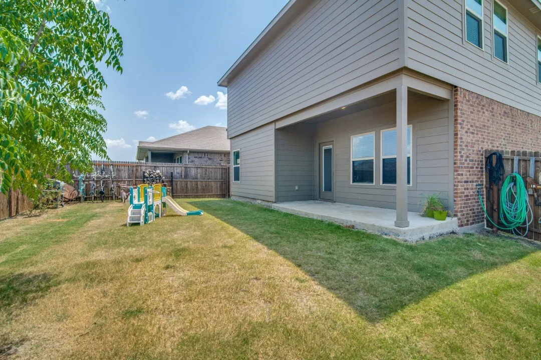 Single Family Residence For Rent in Hunt County , 801 Sunrise Lane, Royse City, Texas 75189, 5 Bedroom, 3 Bathroom, 2 Garage spaces, 2,521 Sqft, built in 2023, mls#21355252, Real Estate Agent in Royse City, Homes For Rent in Hunt county, Homes For Rent in Royse City, Realtor in Royse City Texas, Real Estate Brokerage Independent Realty Texas, Luminita Cordes Realtor