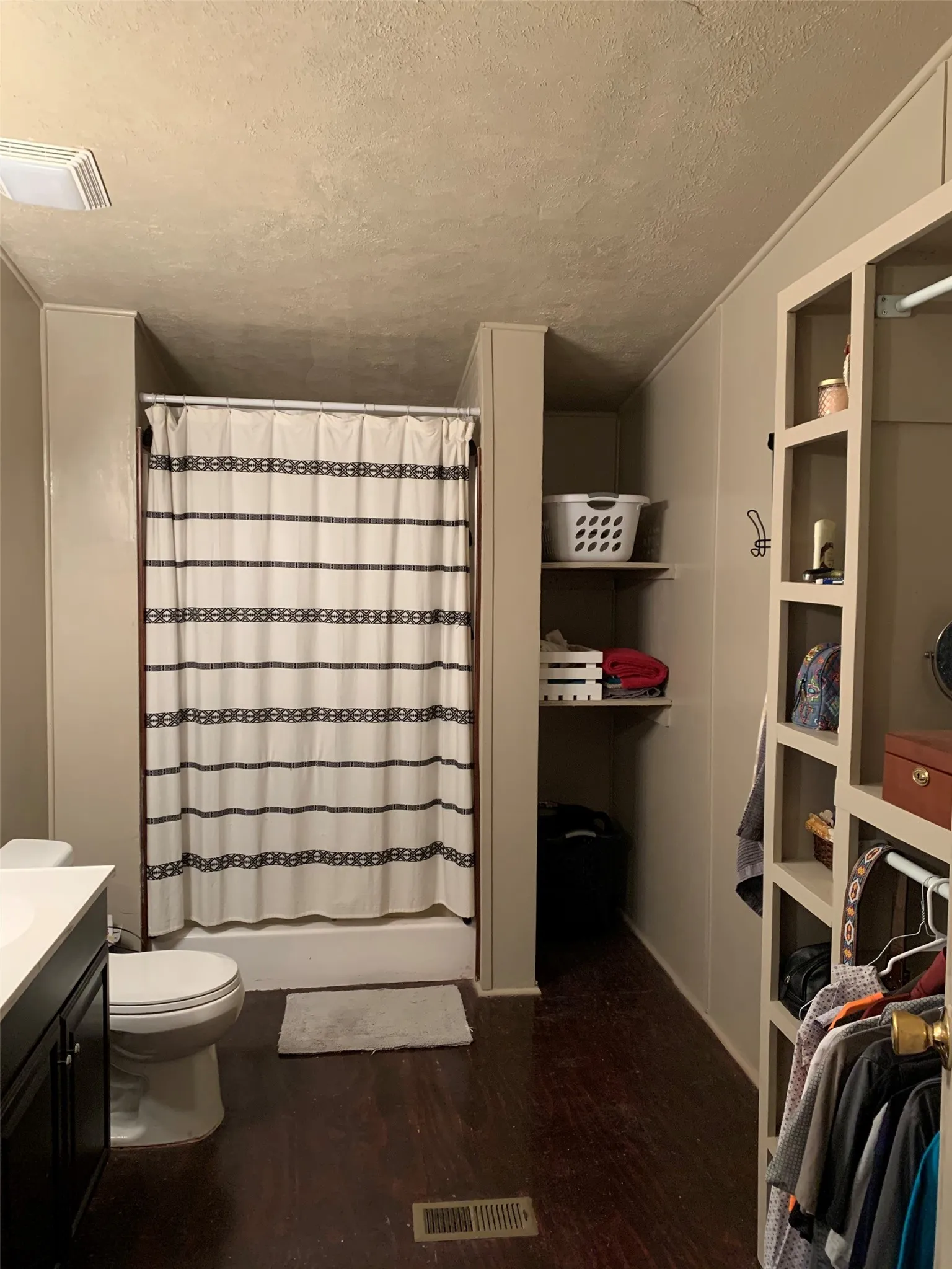 Manufactured Home For Rent in Erath County , 919 Chandry Circle, Stephenville, Texas 76401, 3 Bedroom, 2 Bathroom, Garage spaces, 1,344 Sqft, built in 2000, mls#21355151, Real Estate Agent in Stephenville, Homes For Rent in Erath county, Homes For Rent in Stephenville, Realtor in Stephenville Texas, Real Estate Brokerage Independent Realty Texas, Luminita Cordes Realtor