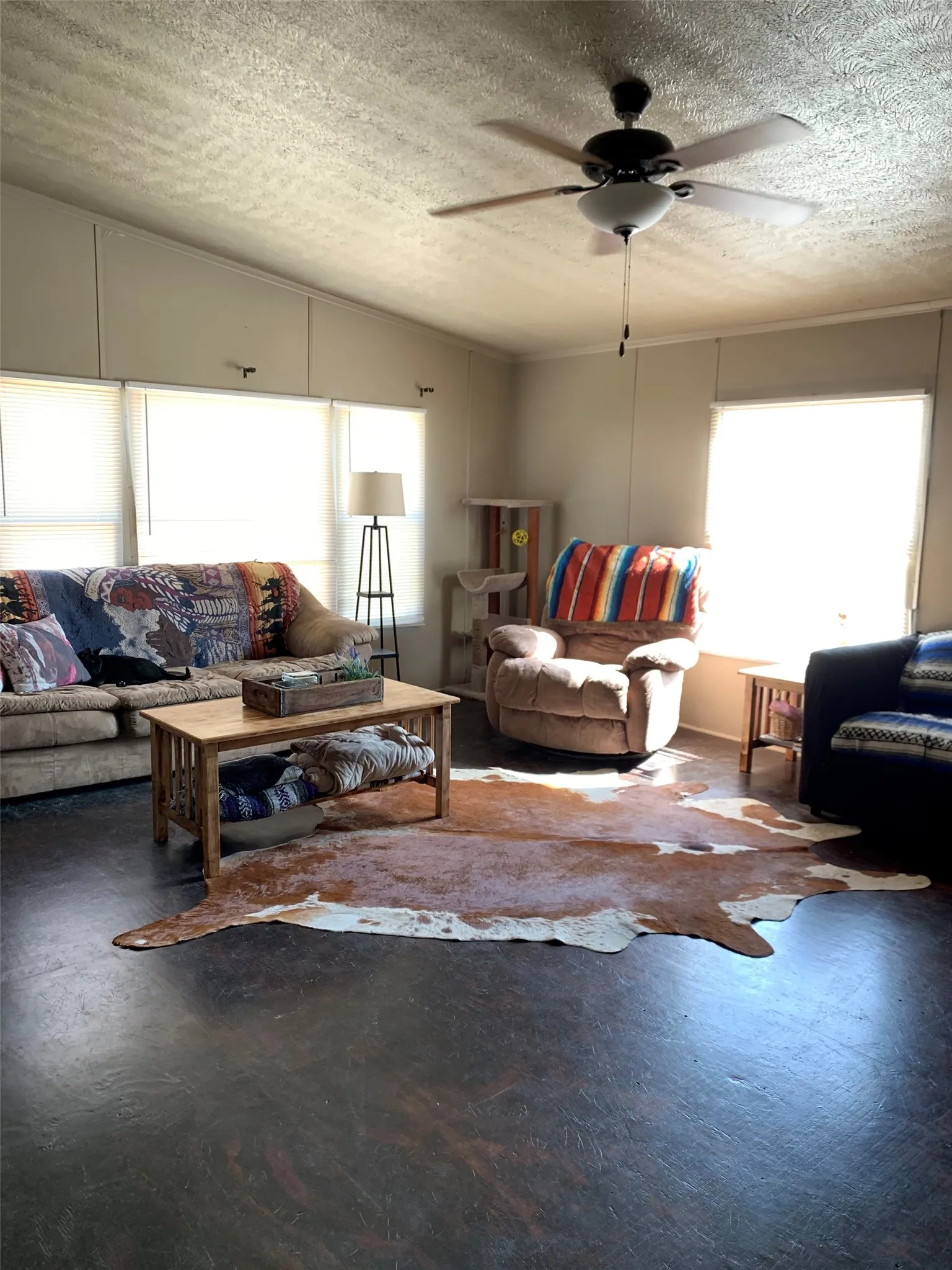 Manufactured Home For Rent in Erath County , 919 Chandry Circle, Stephenville, Texas 76401, 3 Bedroom, 2 Bathroom, Garage spaces, 1,344 Sqft, built in 2000, mls#21355151, Real Estate Agent in Stephenville, Homes For Rent in Erath county, Homes For Rent in Stephenville, Realtor in Stephenville Texas, Real Estate Brokerage Independent Realty Texas, Luminita Cordes Realtor