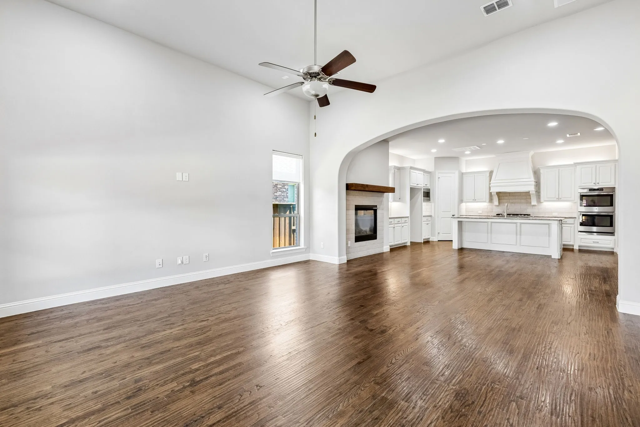 Single Family Residence For Sale in Denton County , 3920 Marigold Lane, Prosper, Texas 75078, 4 Bedroom, 5 Bathroom, 2 Garage spaces, 3,507 Sqft, built in 2016, mls#21355270, Real Estate Agent in Prosper, Homes For Sale in Denton county, Homes For Sale in Prosper, Realtor in Prosper Texas, Real Estate Brokerage Independent Realty Texas, Luminita Cordes Realtor