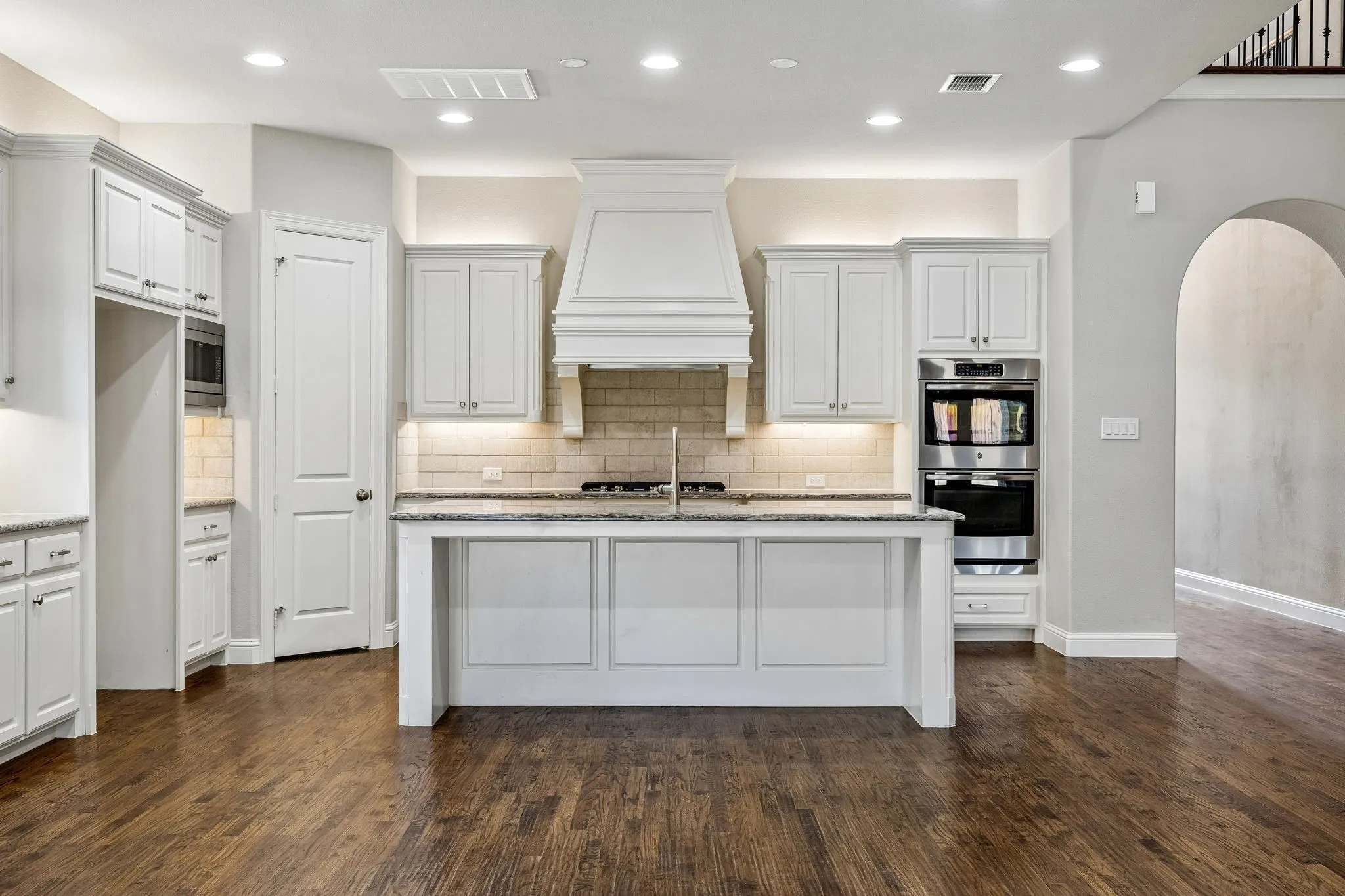 Single Family Residence For Sale in Denton County , 3920 Marigold Lane, Prosper, Texas 75078, 4 Bedroom, 5 Bathroom, 2 Garage spaces, 3,507 Sqft, built in 2016, mls#21355270, Real Estate Agent in Prosper, Homes For Sale in Denton county, Homes For Sale in Prosper, Realtor in Prosper Texas, Real Estate Brokerage Independent Realty Texas, Luminita Cordes Realtor