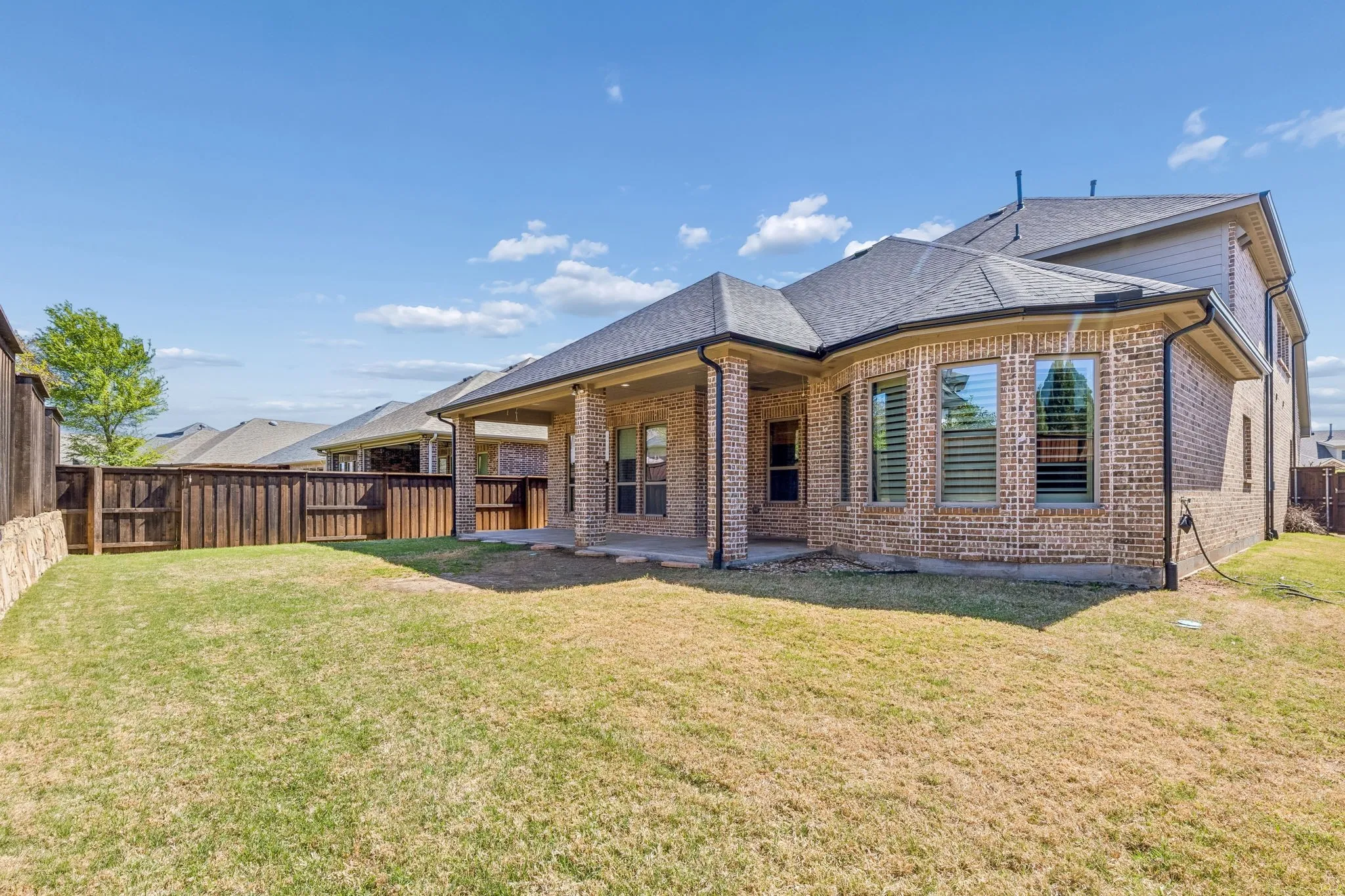Single Family Residence For Sale in Denton County , 3920 Marigold Lane, Prosper, Texas 75078, 4 Bedroom, 5 Bathroom, 2 Garage spaces, 3,507 Sqft, built in 2016, mls#21355270, Real Estate Agent in Prosper, Homes For Sale in Denton county, Homes For Sale in Prosper, Realtor in Prosper Texas, Real Estate Brokerage Independent Realty Texas, Luminita Cordes Realtor