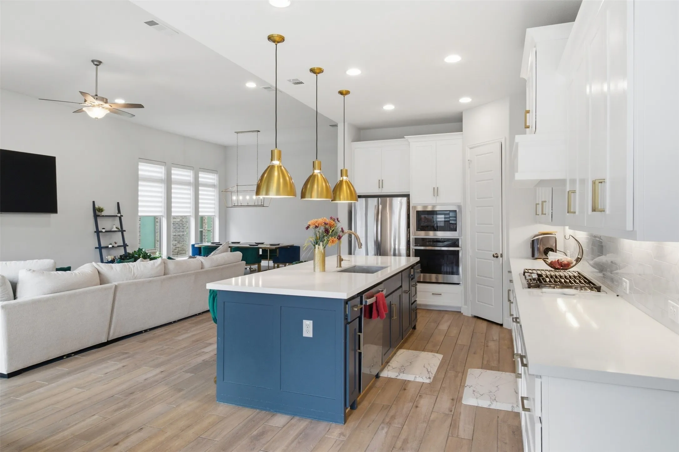 Single Family Residence For Sale in Ellis County , 2434 Sibley Drive, Midlothian, Texas 76065, 4 Bedroom, 4 Bathroom, 3 Garage spaces, 2,944 Sqft, built in 2022, mls#21244376, Real Estate Agent in Midlothian, Homes For Sale in Ellis county, Homes For Sale in Midlothian, Realtor in Midlothian Texas, Real Estate Brokerage Independent Realty Texas, Luminita Cordes Realtor