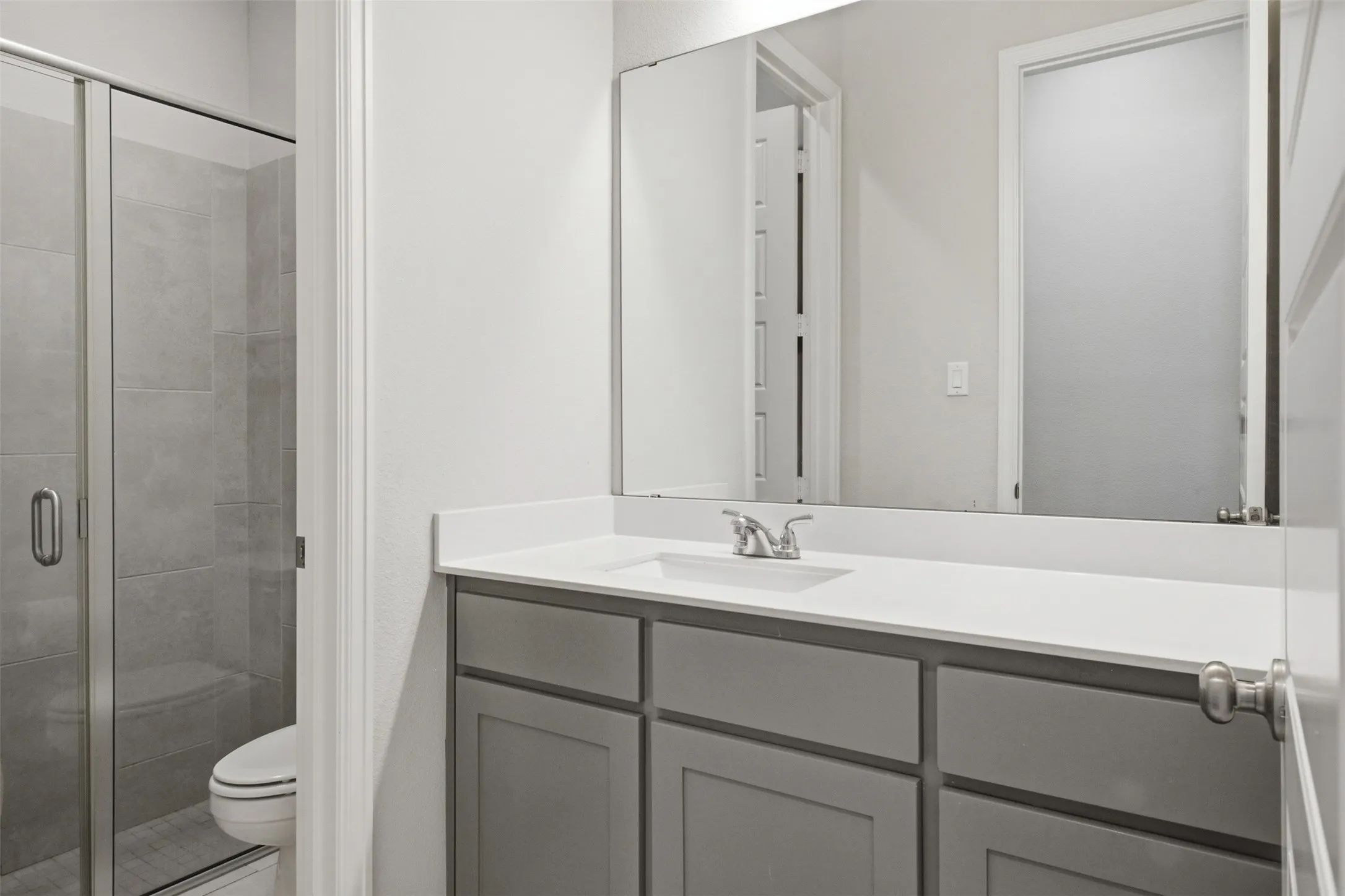 Single Family Residence For Sale in Ellis County , 2434 Sibley Drive, Midlothian, Texas 76065, 4 Bedroom, 4 Bathroom, 3 Garage spaces, 2,944 Sqft, built in 2022, mls#21244376, Real Estate Agent in Midlothian, Homes For Sale in Ellis county, Homes For Sale in Midlothian, Realtor in Midlothian Texas, Real Estate Brokerage Independent Realty Texas, Luminita Cordes Realtor