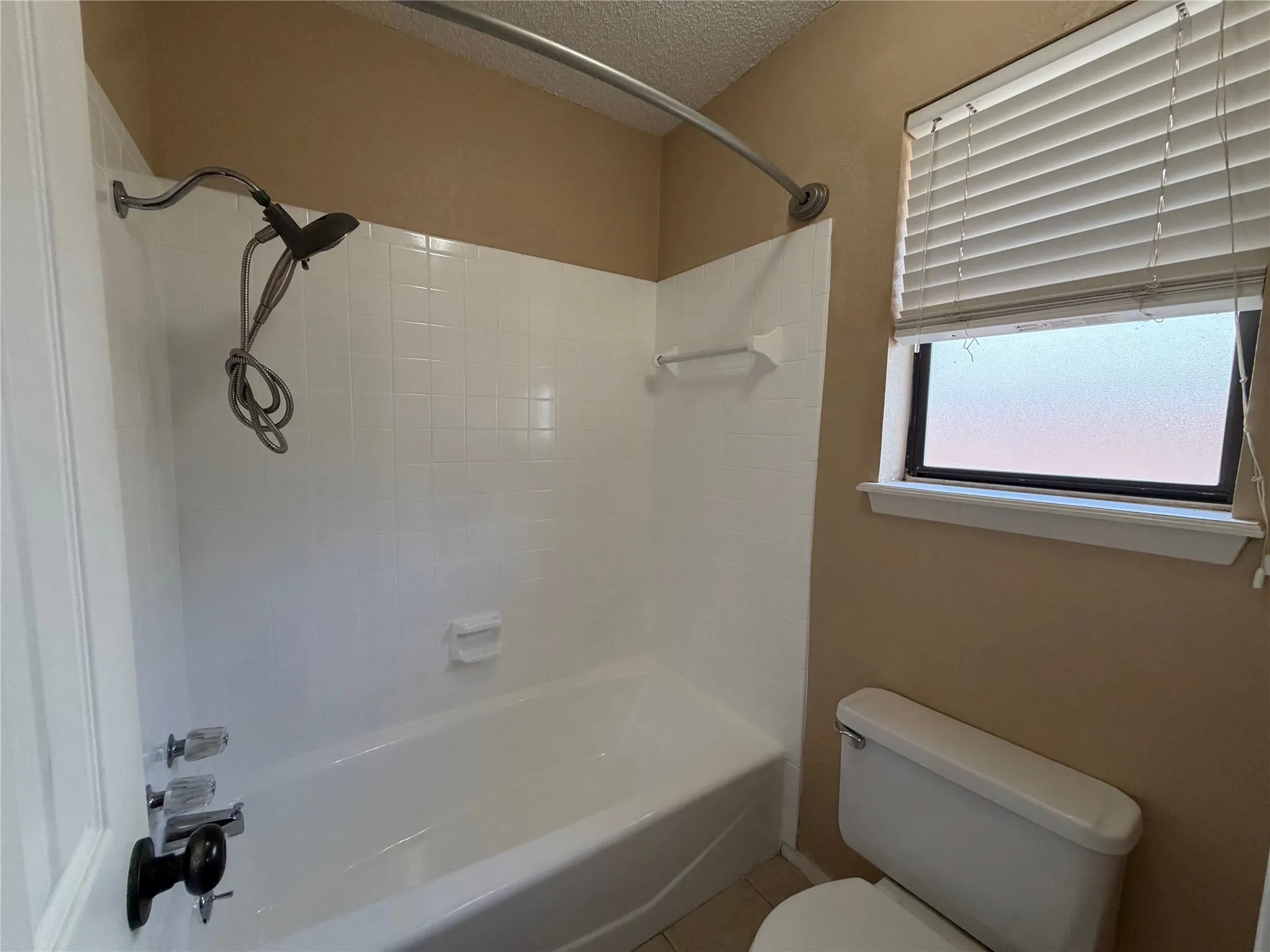 Single Family Residence For Sale in Taylor County , 7949 Vita Court, Abilene, Texas 79606, 3 Bedroom, 2 Bathroom, 2 Garage spaces, 1,443 Sqft, built in 1983, mls#21354895, Real Estate Agent in Abilene, Homes For Sale in Taylor county, Homes For Sale in Abilene, Realtor in Abilene Texas, Real Estate Brokerage Independent Realty Texas, Luminita Cordes Realtor