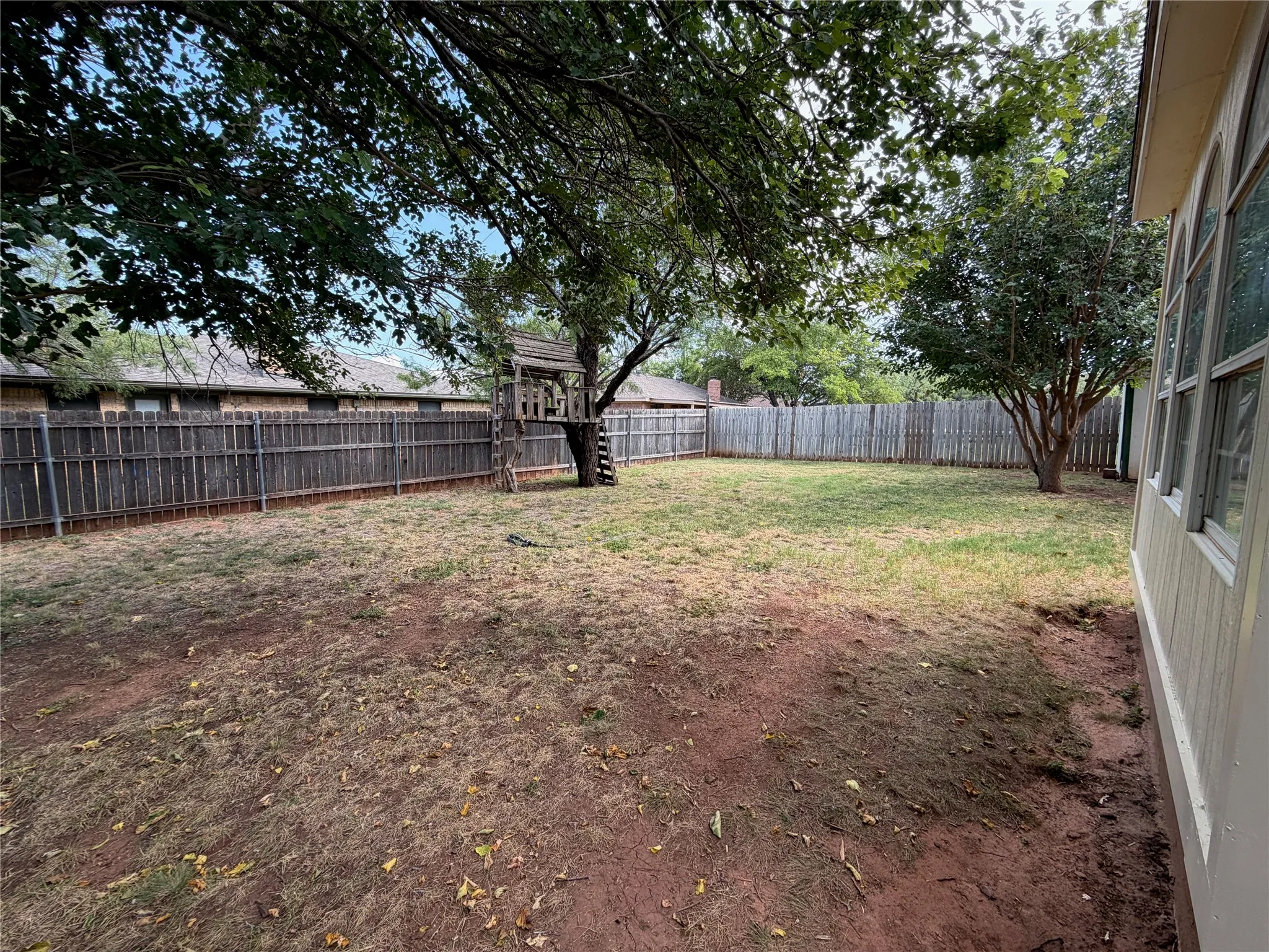 Single Family Residence For Sale in Taylor County , 7949 Vita Court, Abilene, Texas 79606, 3 Bedroom, 2 Bathroom, 2 Garage spaces, 1,443 Sqft, built in 1983, mls#21354895, Real Estate Agent in Abilene, Homes For Sale in Taylor county, Homes For Sale in Abilene, Realtor in Abilene Texas, Real Estate Brokerage Independent Realty Texas, Luminita Cordes Realtor