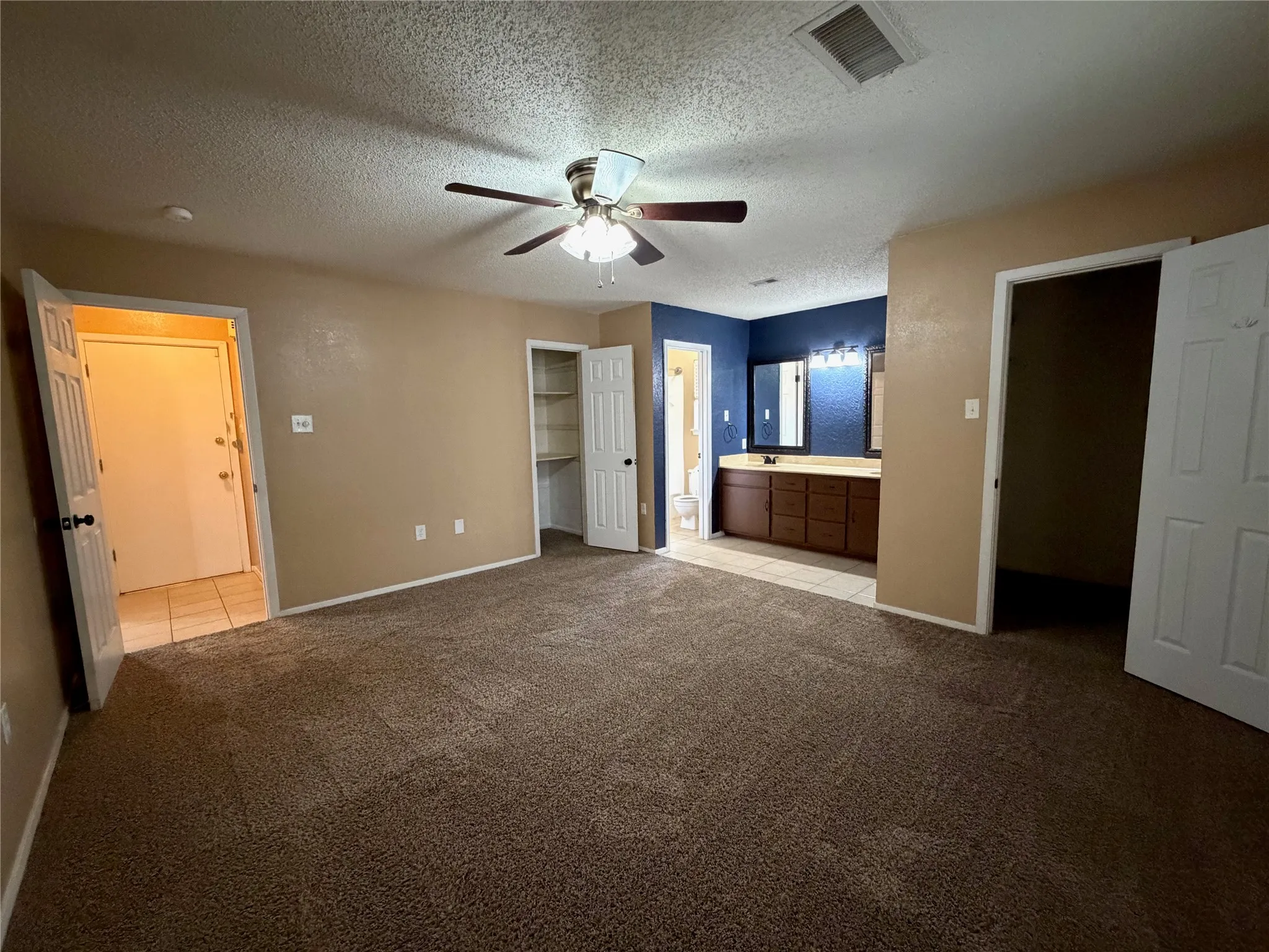 Single Family Residence For Sale in Taylor County , 7949 Vita Court, Abilene, Texas 79606, 3 Bedroom, 2 Bathroom, 2 Garage spaces, 1,443 Sqft, built in 1983, mls#21354895, Real Estate Agent in Abilene, Homes For Sale in Taylor county, Homes For Sale in Abilene, Realtor in Abilene Texas, Real Estate Brokerage Independent Realty Texas, Luminita Cordes Realtor