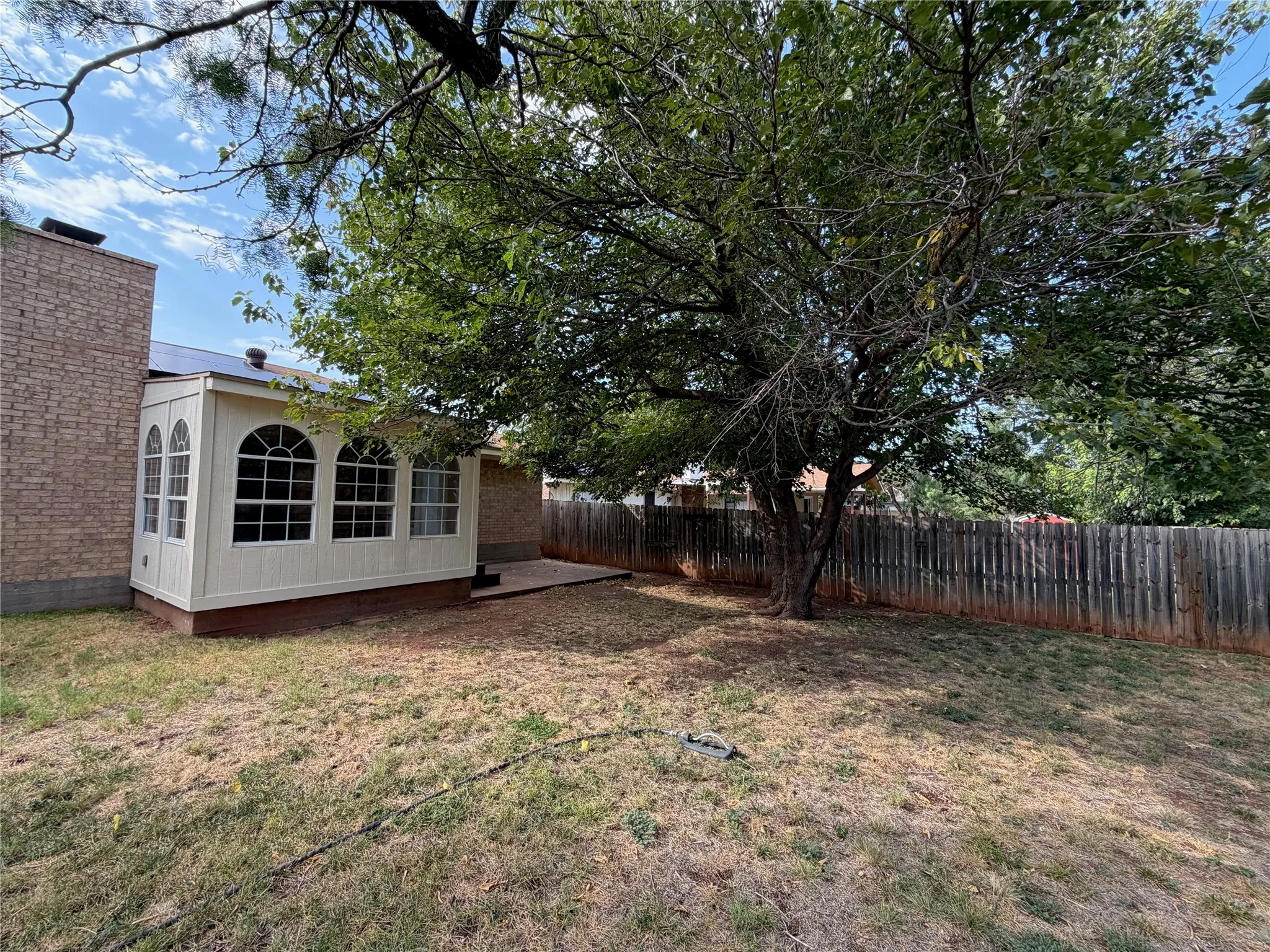 Single Family Residence For Sale in Taylor County , 7949 Vita Court, Abilene, Texas 79606, 3 Bedroom, 2 Bathroom, 2 Garage spaces, 1,443 Sqft, built in 1983, mls#21354895, Real Estate Agent in Abilene, Homes For Sale in Taylor county, Homes For Sale in Abilene, Realtor in Abilene Texas, Real Estate Brokerage Independent Realty Texas, Luminita Cordes Realtor