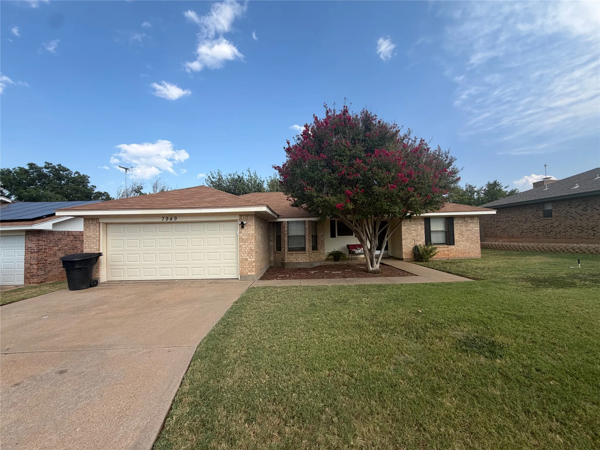 Single Family Residence For Sale in Taylor County , 7949 Vita Court, Abilene, Texas 79606, 3 Bedroom, 2 Bathroom, 2 Garage spaces, 1,443 Sqft, built in 1983, mls#21354895, Real Estate Agent in Abilene, Homes For Sale in Taylor county, Homes For Sale in Abilene, Realtor in Abilene Texas, Real Estate Brokerage Independent Realty Texas, Luminita Cordes Realtor