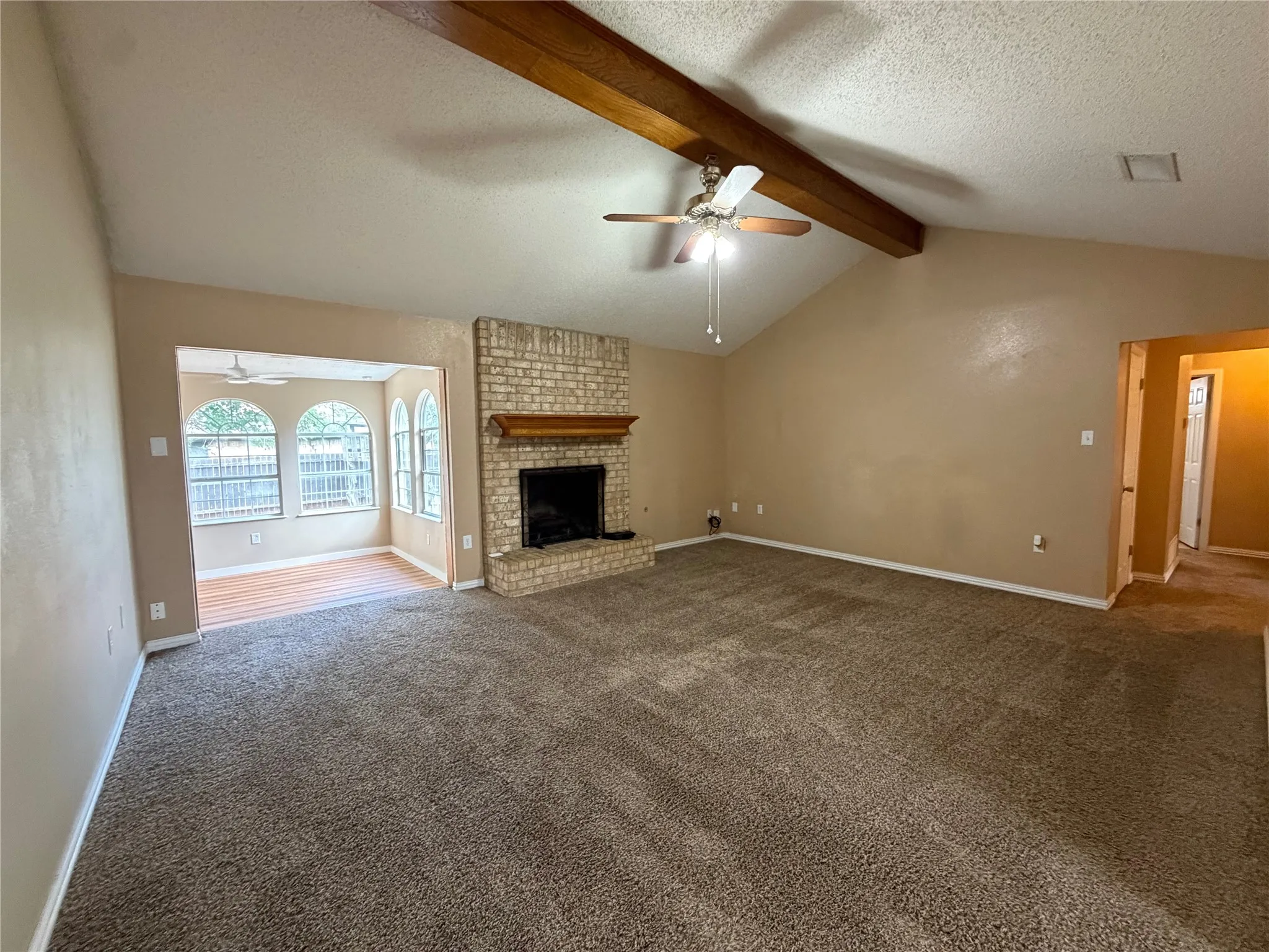 Single Family Residence For Sale in Taylor County , 7949 Vita Court, Abilene, Texas 79606, 3 Bedroom, 2 Bathroom, 2 Garage spaces, 1,443 Sqft, built in 1983, mls#21354895, Real Estate Agent in Abilene, Homes For Sale in Taylor county, Homes For Sale in Abilene, Realtor in Abilene Texas, Real Estate Brokerage Independent Realty Texas, Luminita Cordes Realtor