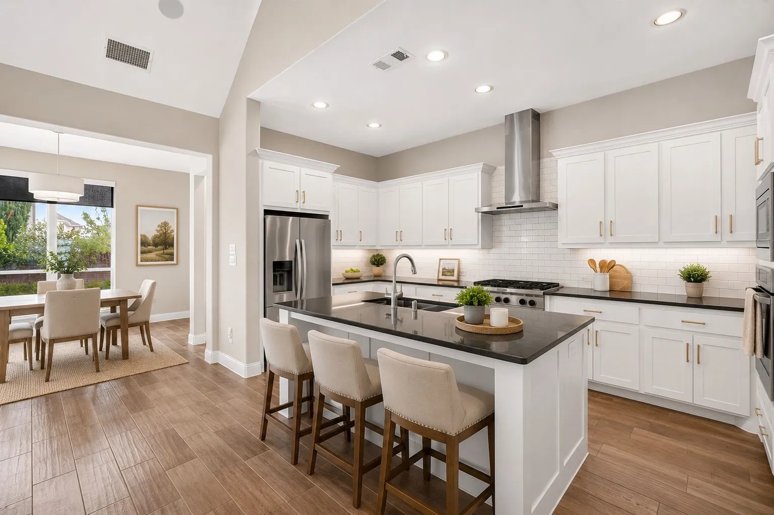 Single Family Residence For Sale in Denton County , 2304 Westlake Court, Carrollton, Texas 75010, 3 Bedroom, 3 Bathroom, 2 Garage spaces, 2,320 Sqft, built in 2017, mls#21355075, Real Estate Agent in Carrollton, Homes For Sale in Denton county, Homes For Sale in Carrollton, Realtor in Carrollton Texas, Real Estate Brokerage Independent Realty Texas, Luminita Cordes Realtor