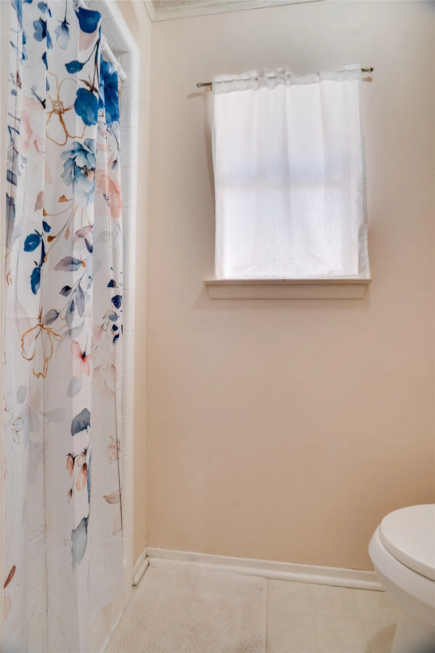 Master bath with fresh shower