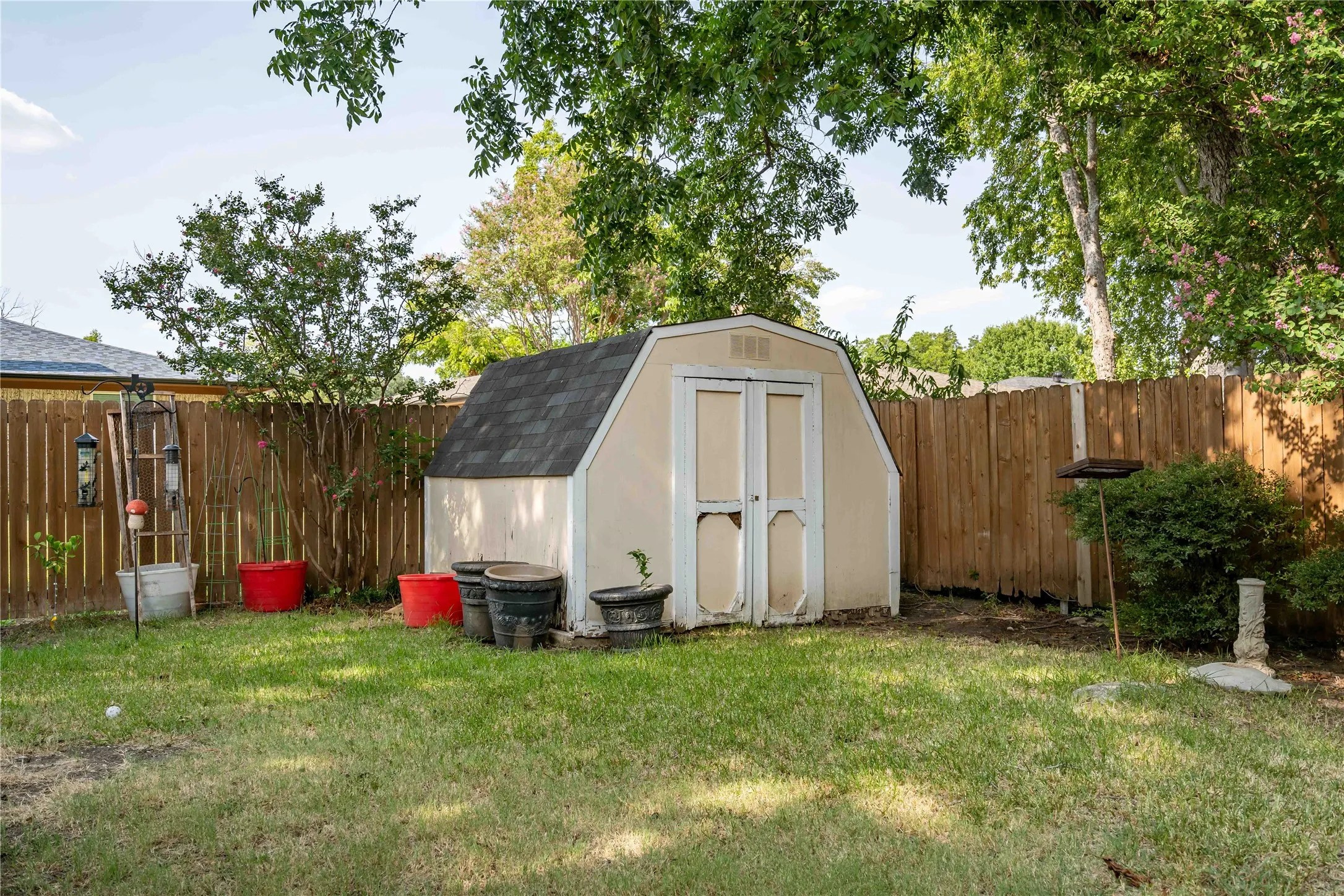 And to free up garage space the free standing storage building makes room for lawn equipment or even extra storage.