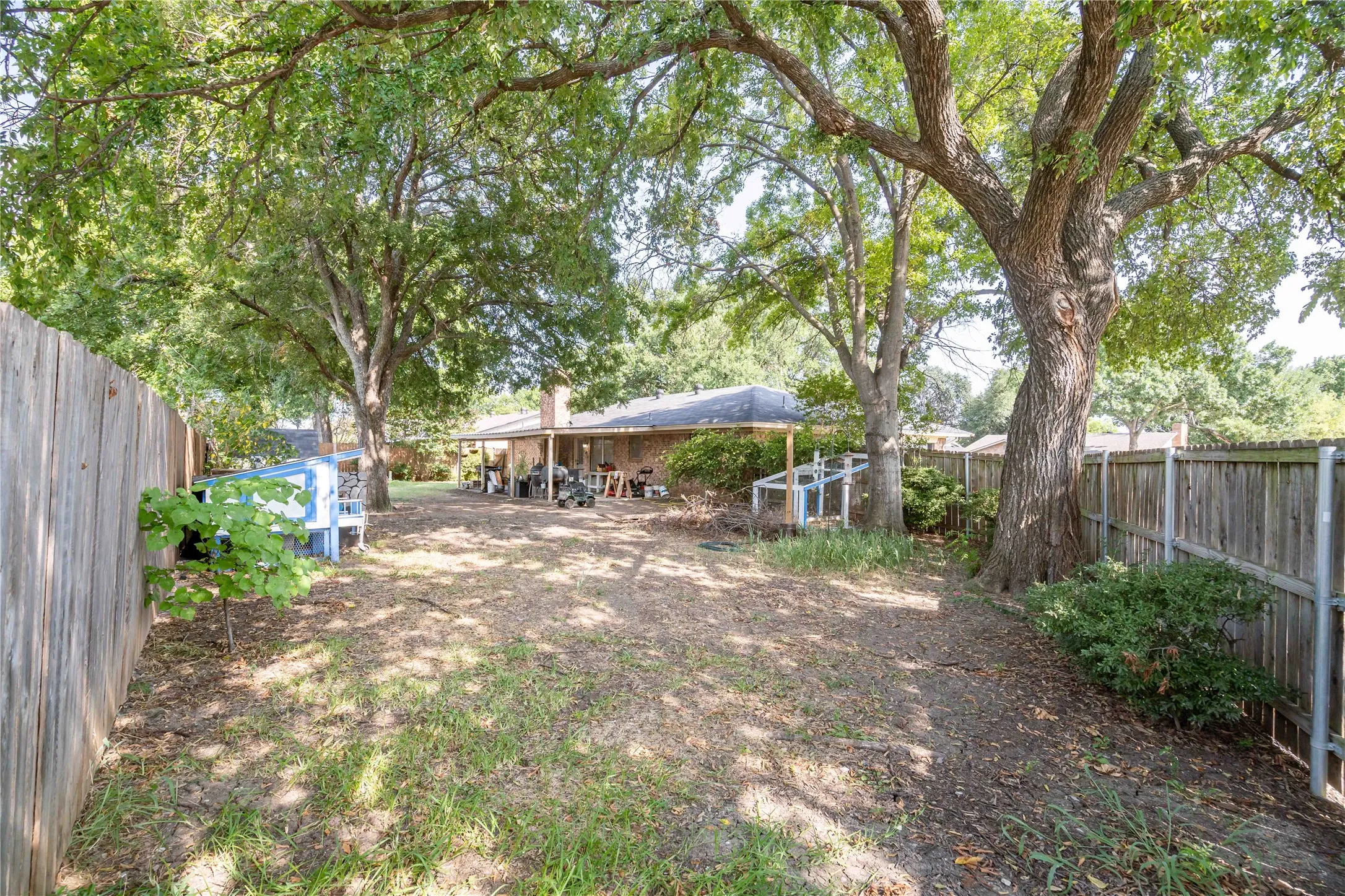 Get the idea how large the fenced in back yard is?