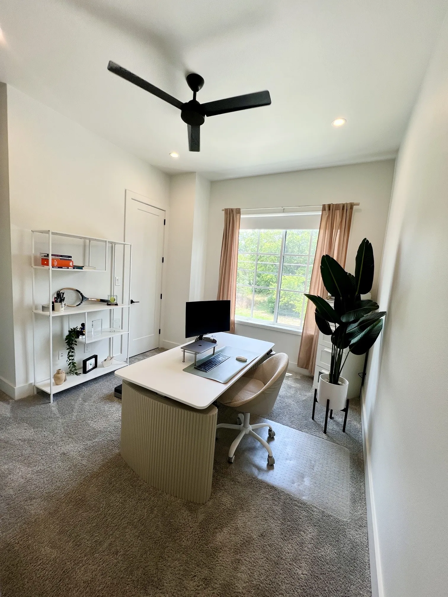 Single Family Residence For Rent in Dallas County , 2407 Crossman Avenue, Dallas, Texas 75212, 3 Bedroom, 3 Bathroom, Garage spaces, 2,174 Sqft, built in 2022, Price $3,750, mls#21354640, Real Estate Agent in Dallas, Homes For Rent in Dallas county, Homes For Rent in Dallas, Realtor in Dallas Texas, Real Estate Brokerage Independent Realty Texas, Luminita Cordes Realtor