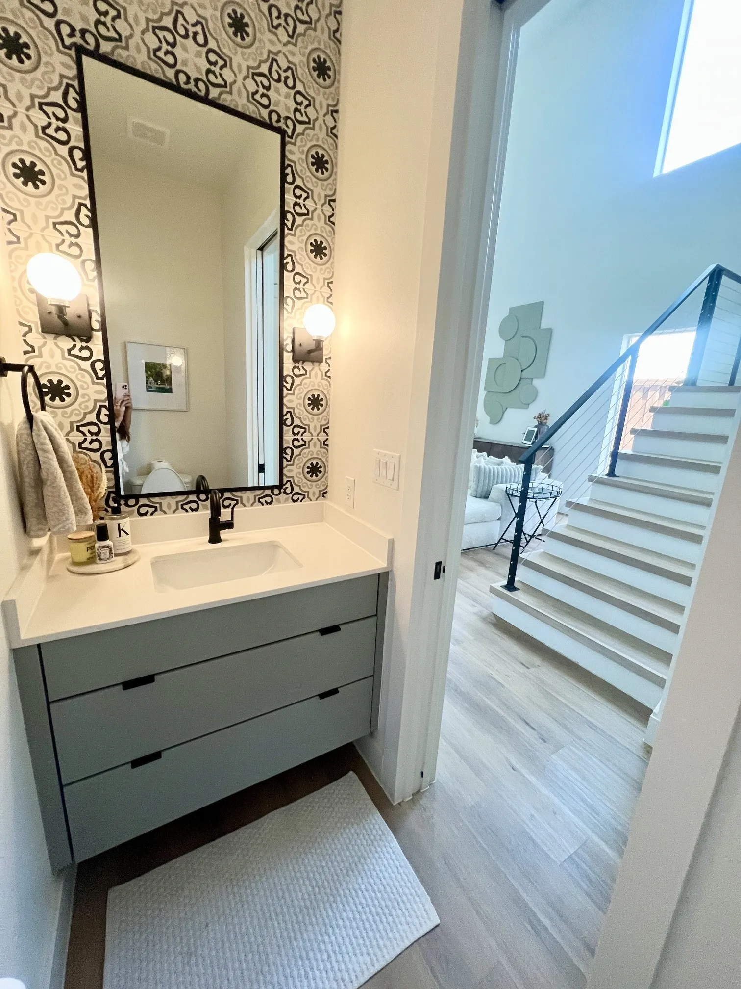 Single Family Residence For Rent in Dallas County , 2407 Crossman Avenue, Dallas, Texas 75212, 3 Bedroom, 3 Bathroom, Garage spaces, 2,174 Sqft, built in 2022, Price $3,750, mls#21354640, Real Estate Agent in Dallas, Homes For Rent in Dallas county, Homes For Rent in Dallas, Realtor in Dallas Texas, Real Estate Brokerage Independent Realty Texas, Luminita Cordes Realtor