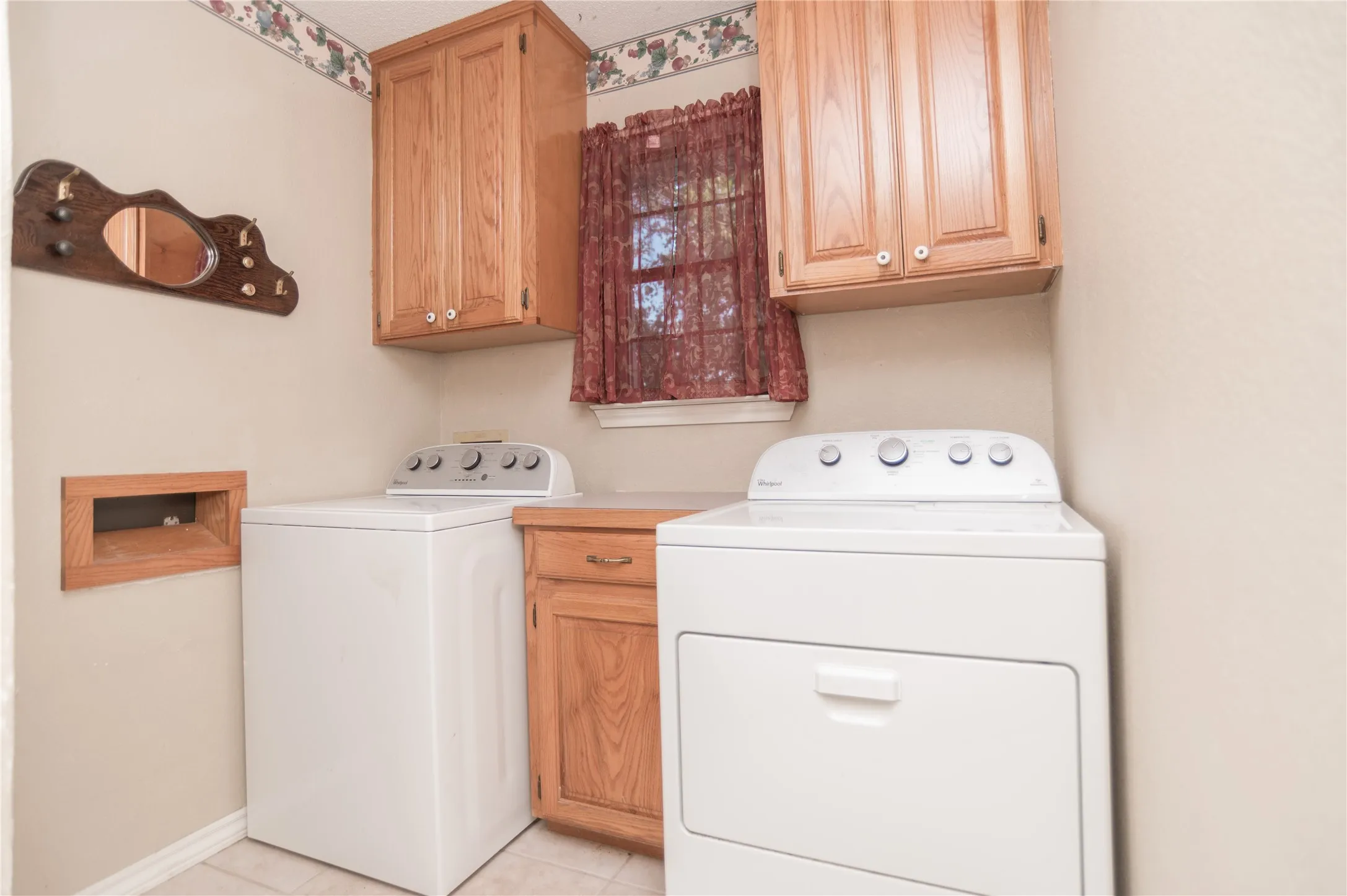 Single Family Residence For Sale in Erath County , 101 Scenic Drive, Dublin, Texas 76446, 3 Bedroom, 2 Bathroom, Garage spaces, 1,932 Sqft, built in 1995, mls#21355293, Real Estate Agent in Dublin, Homes For Sale in Erath county, Homes For Sale in Dublin, Realtor in Dublin Texas, Real Estate Brokerage Independent Realty Texas, Luminita Cordes Realtor